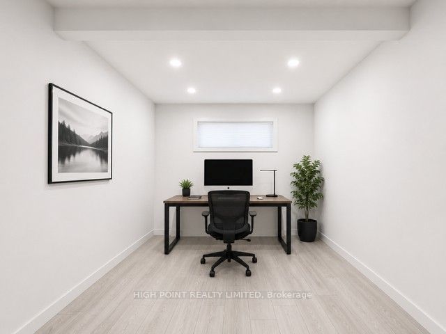 633 Queen Street W Property Photo 6