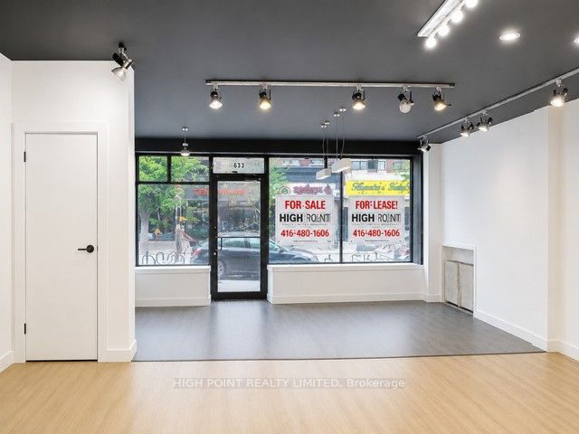 633 Queen Street W Property Photo 7