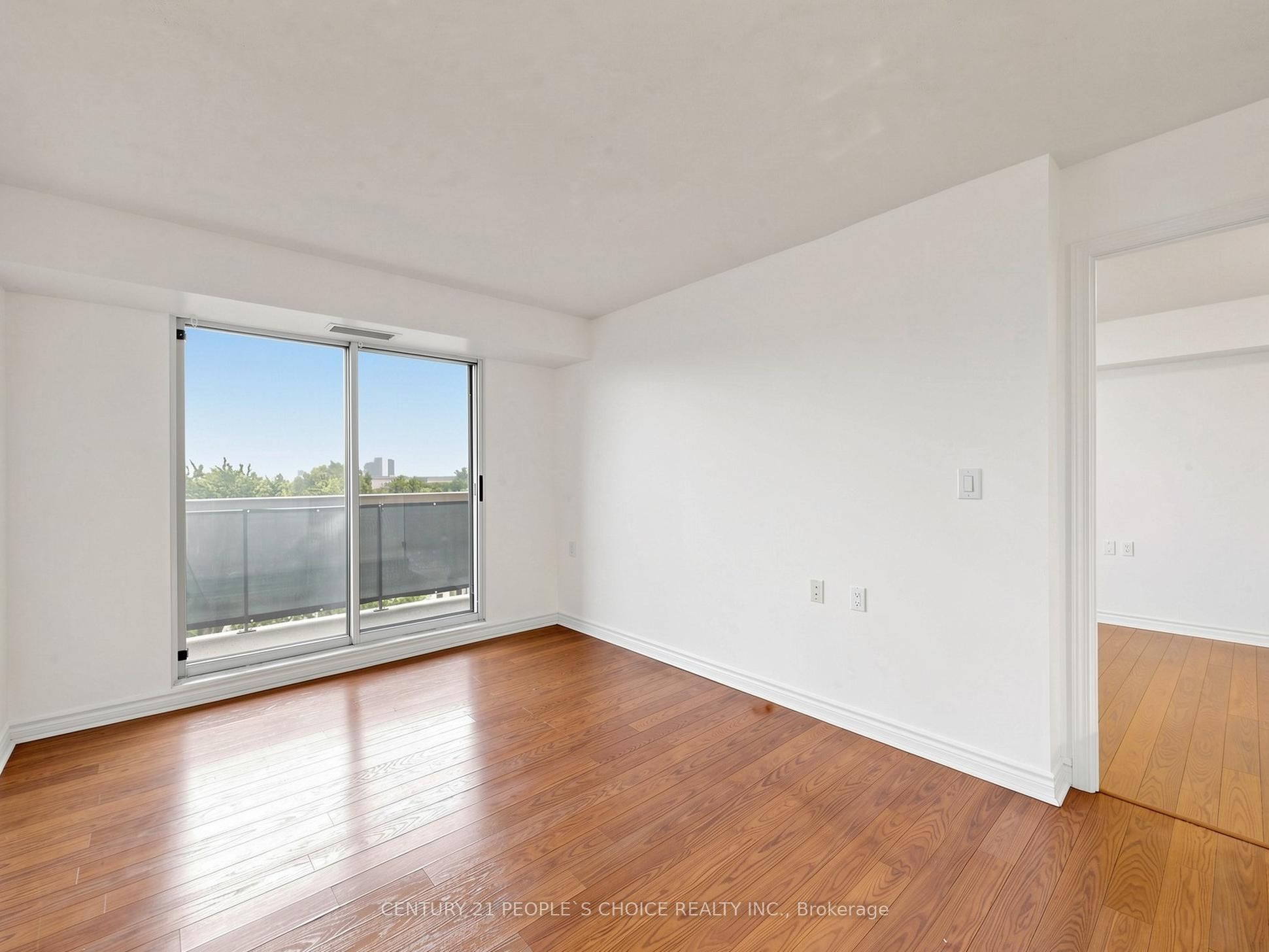935 Sheppard Avenue W 603 Property Photo 14