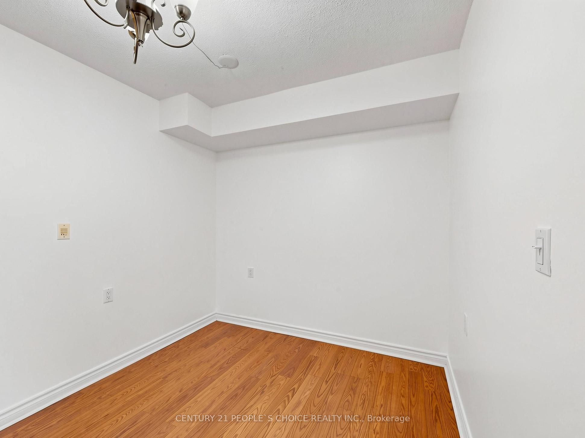935 Sheppard Avenue W 603 Property Photo 24