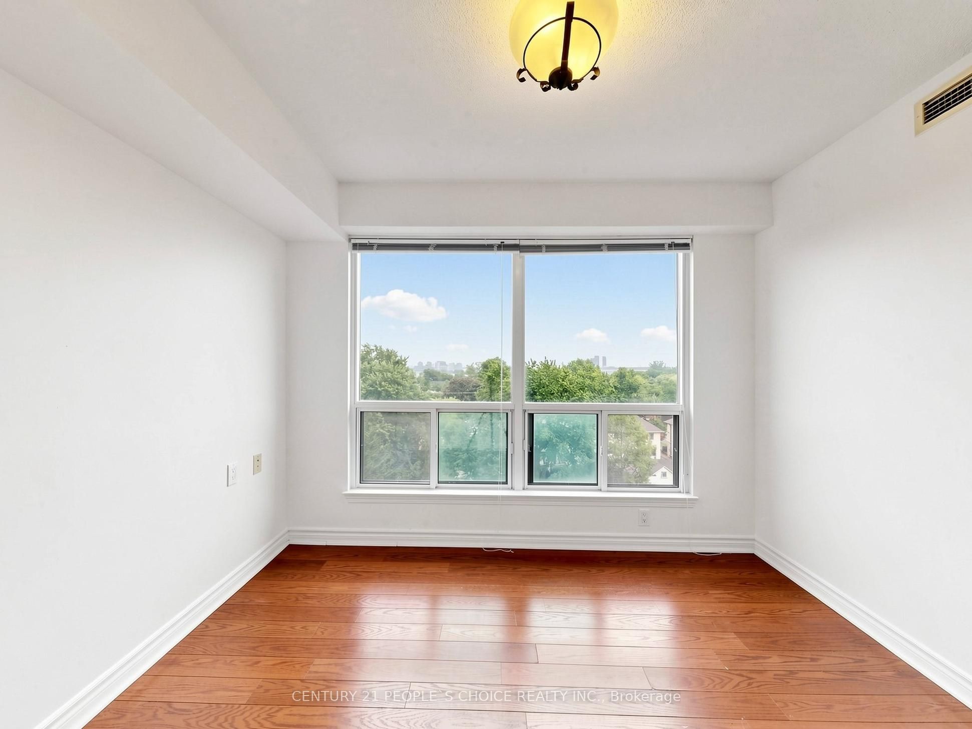 935 Sheppard Avenue W 603 Property Photo 31