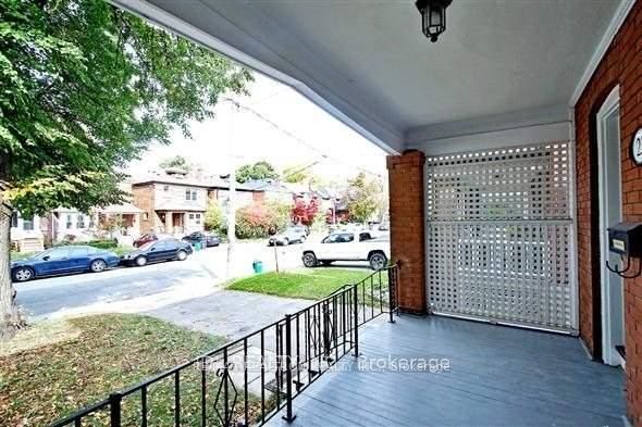 23 Bowood Avenue Property Photo 2