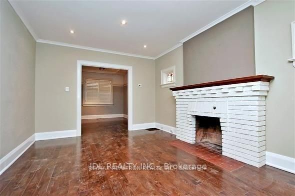 23 Bowood Avenue Property Photo 4