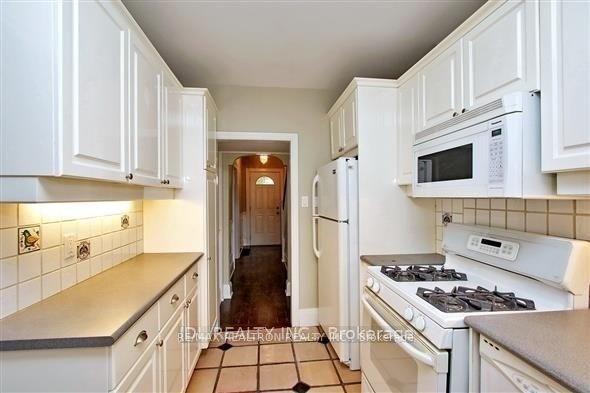 23 Bowood Avenue Property Photo 8