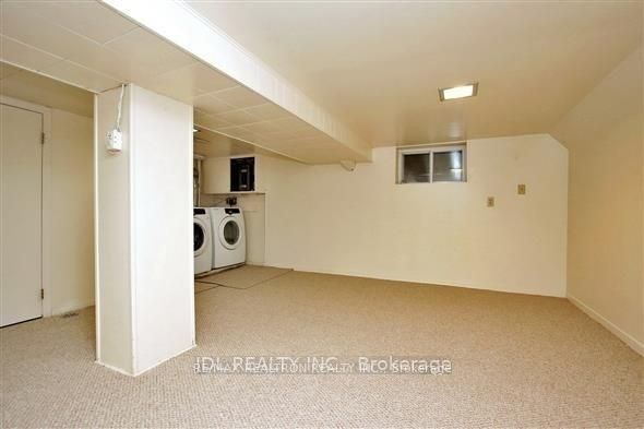 23 Bowood Avenue Property Photo 16