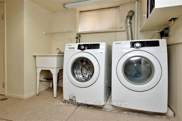 23 Bowood Avenue Property Photo 17