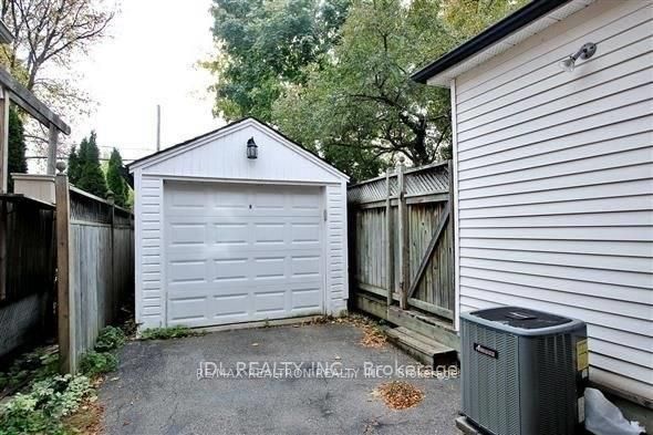 23 Bowood Avenue Property Photo 18