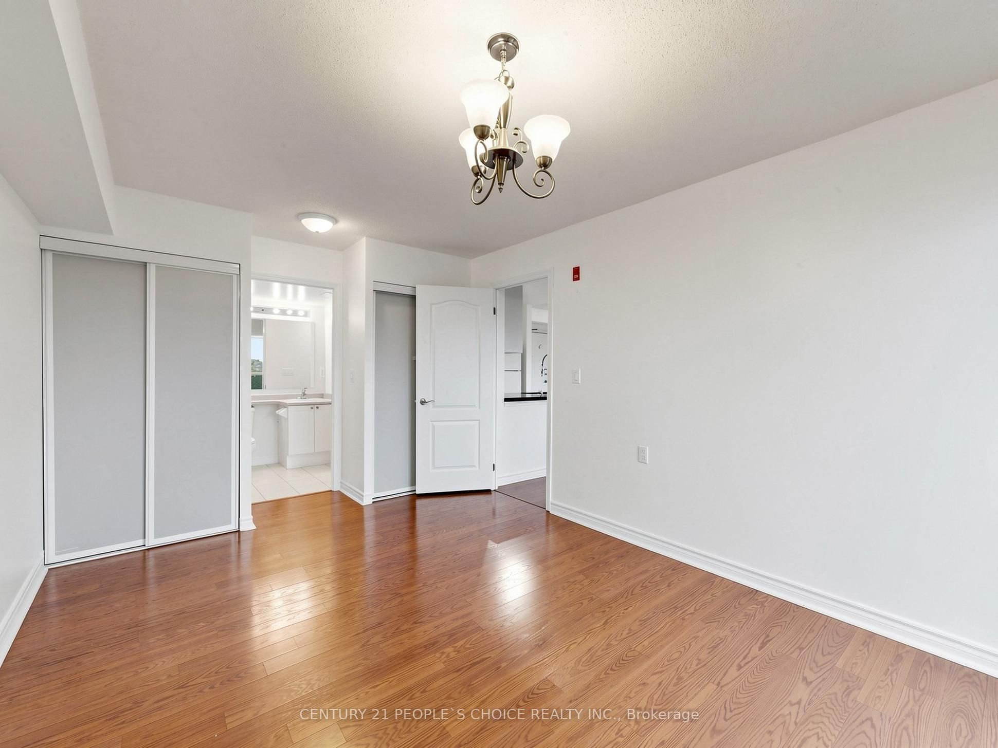 935 Sheppard Avenue W 603 Property Photo 25