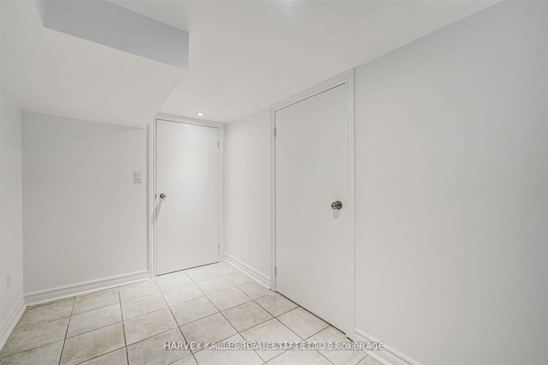184 Cedric Avenue Lower Property Photo 9