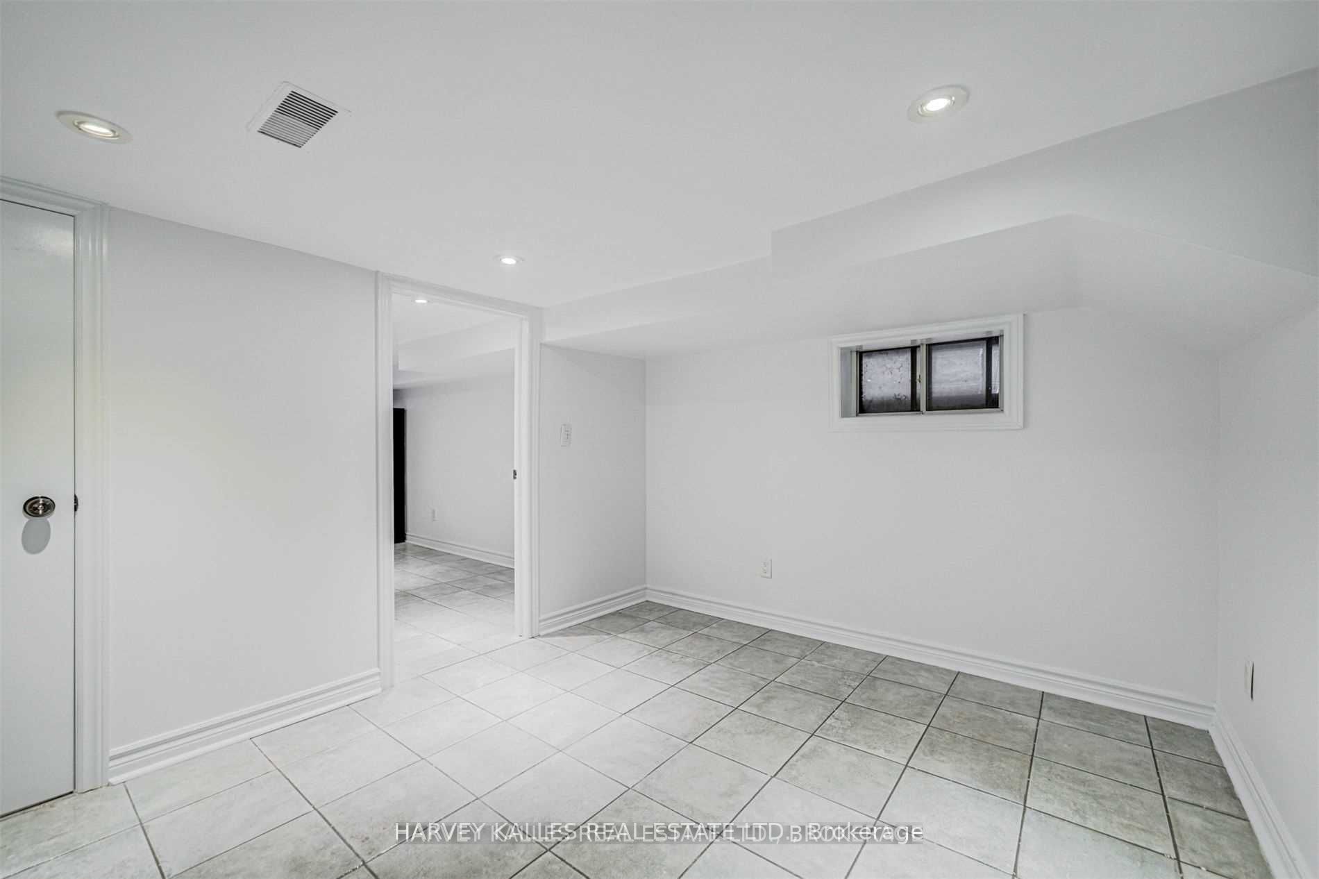 184 Cedric Avenue Lower Property Photo 13
