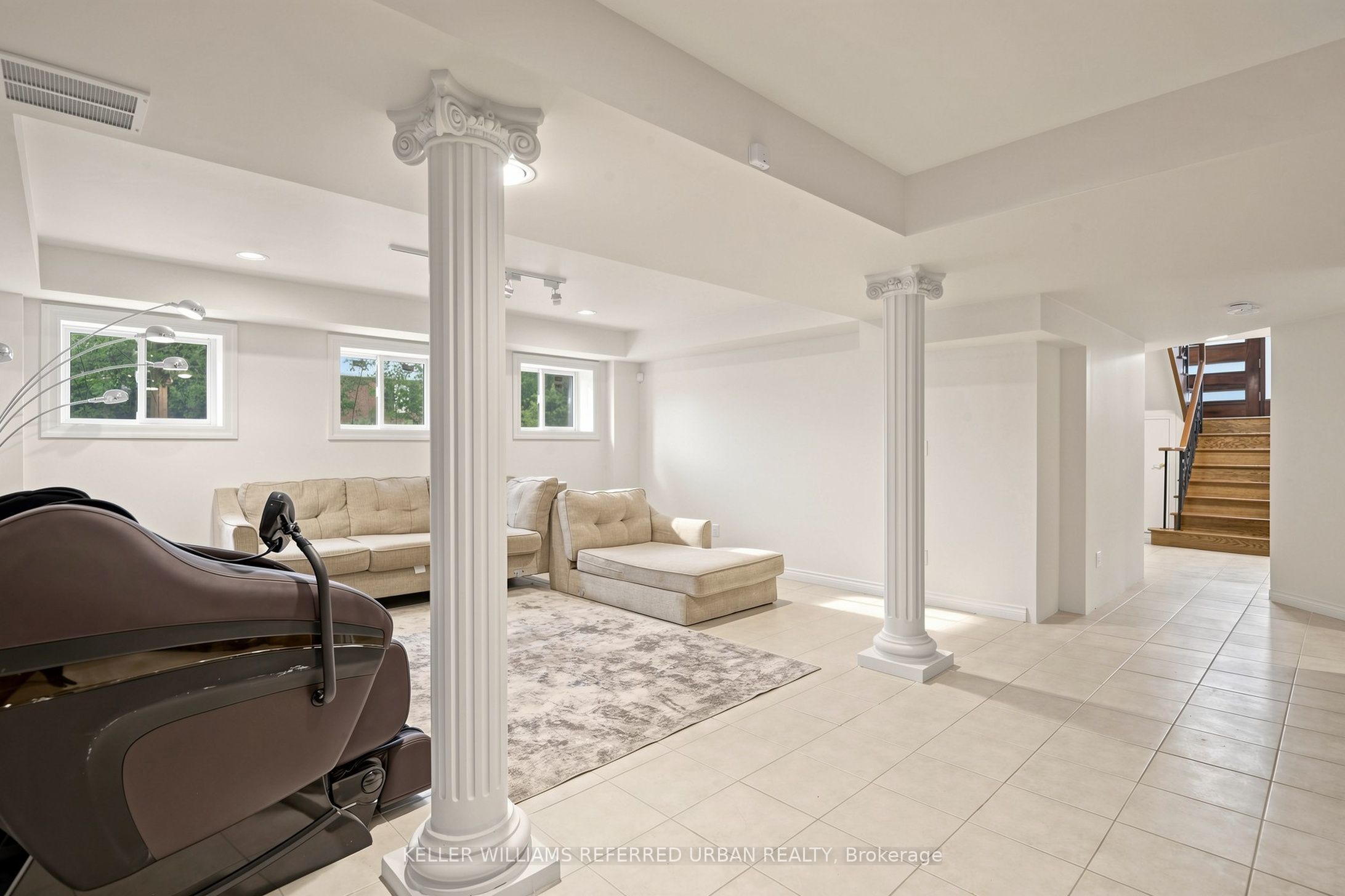 290 Empress Avenue Property Photo 26
