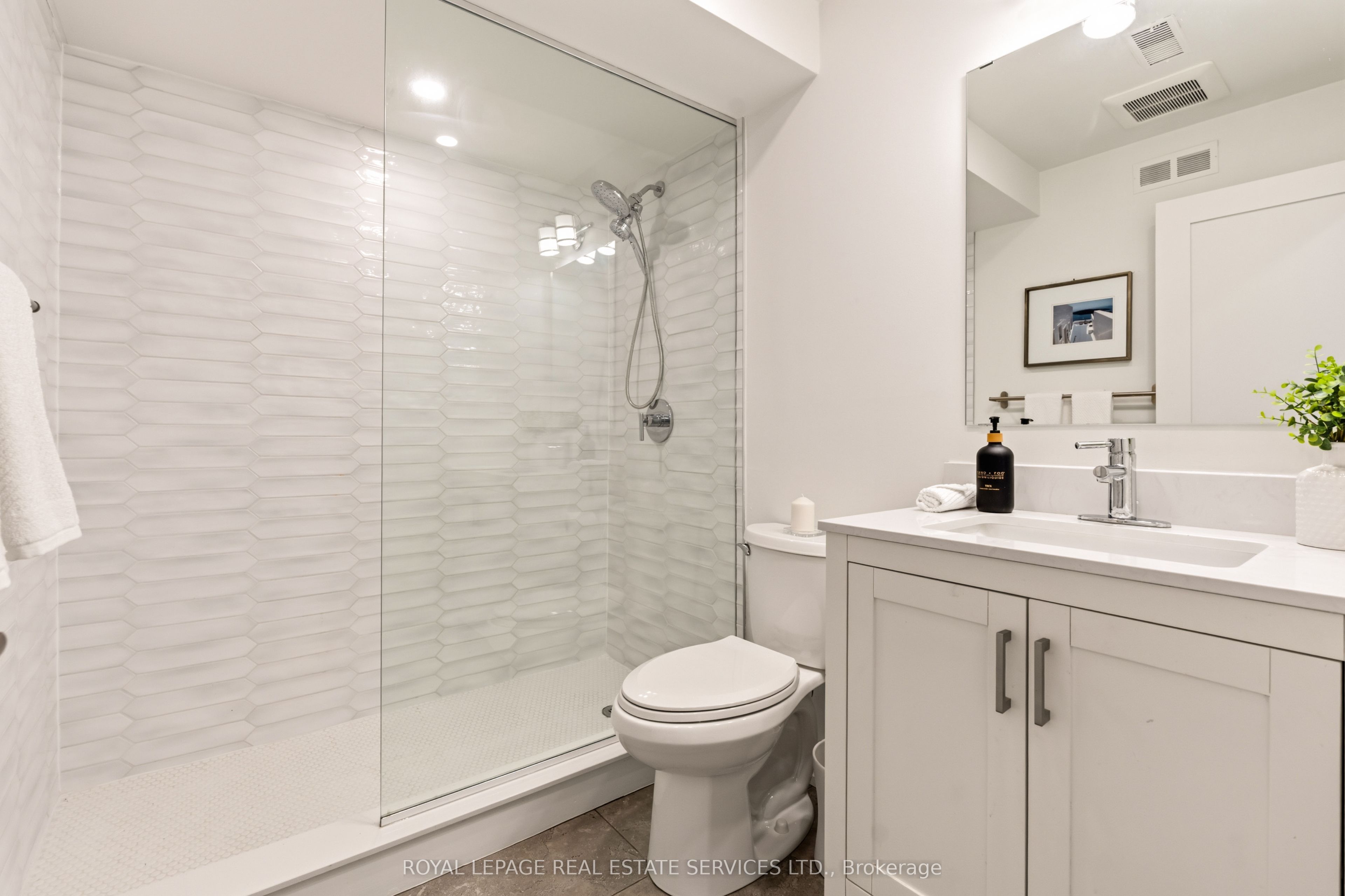 7 Bowman Street Property Photo 38