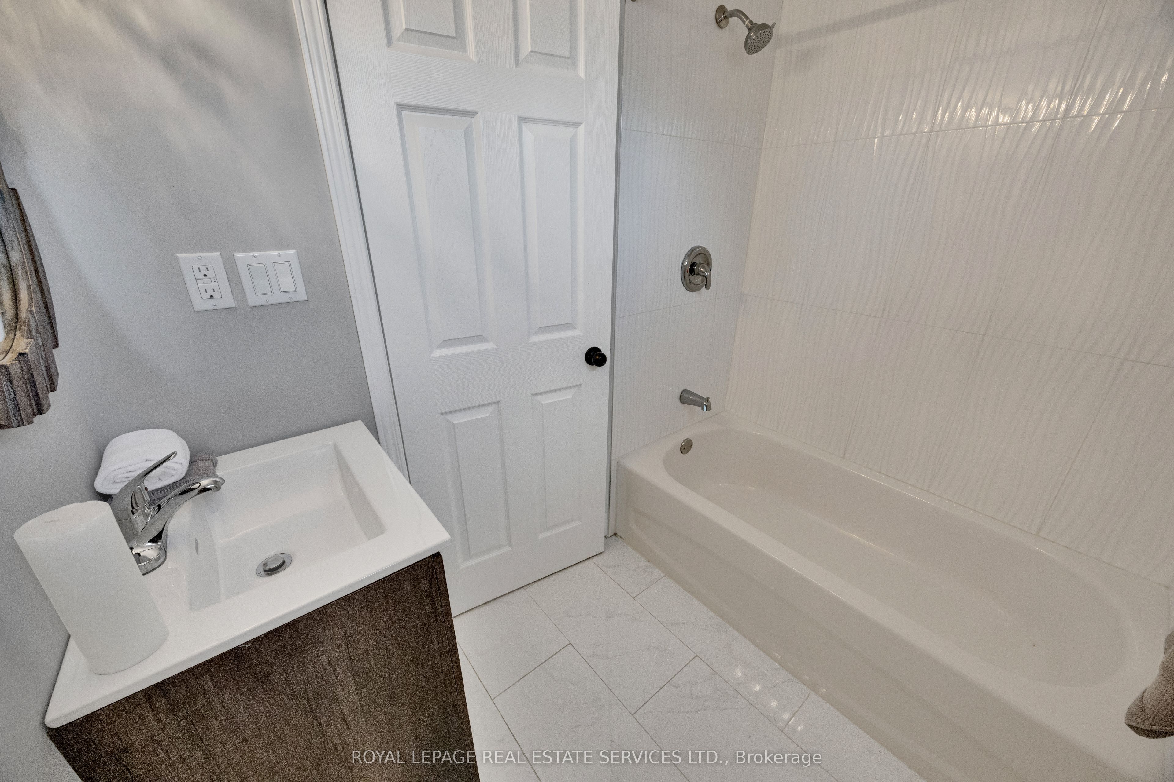 37 Johnston Avenue Property Photo 26