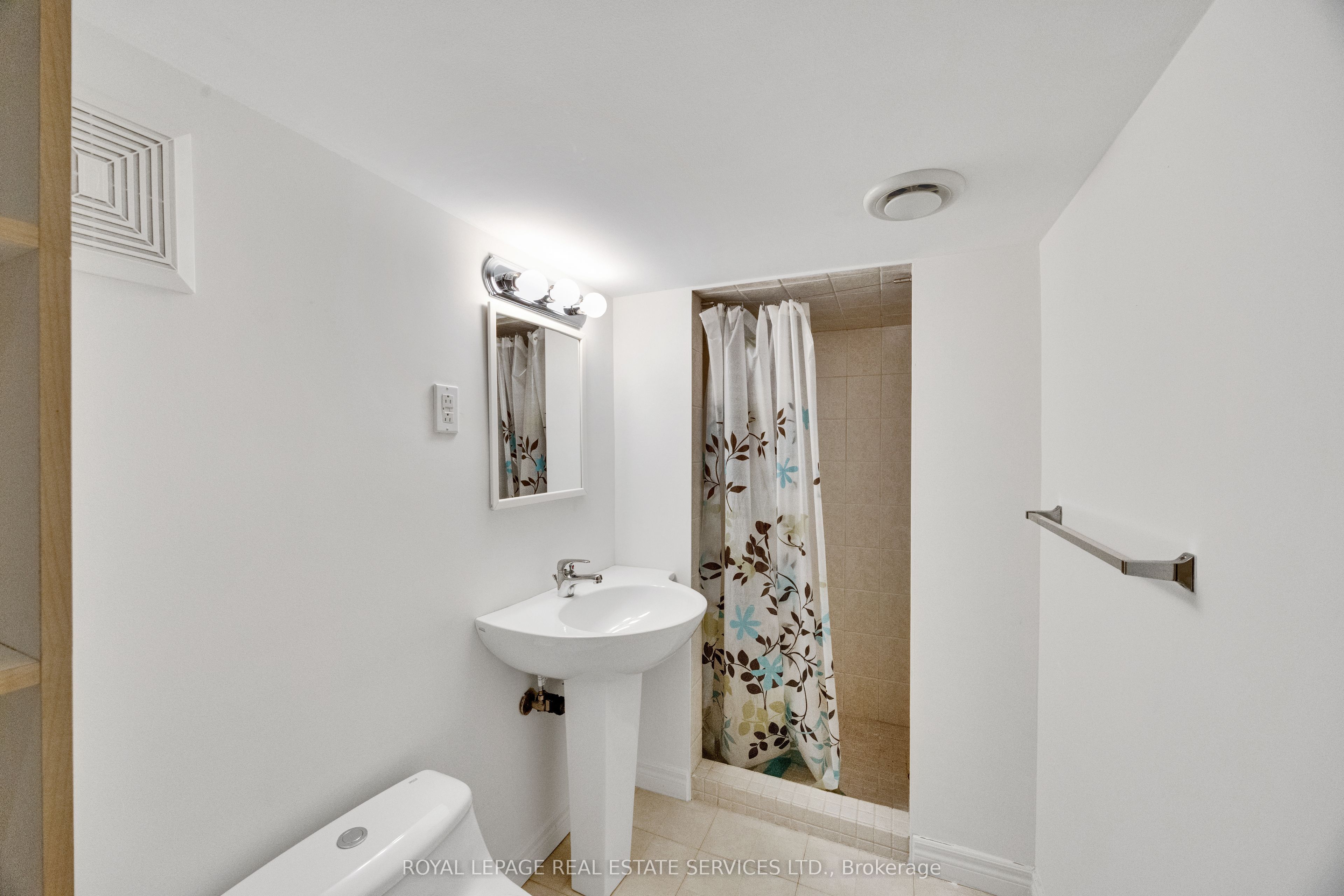 37 Johnston Avenue Property Photo 35