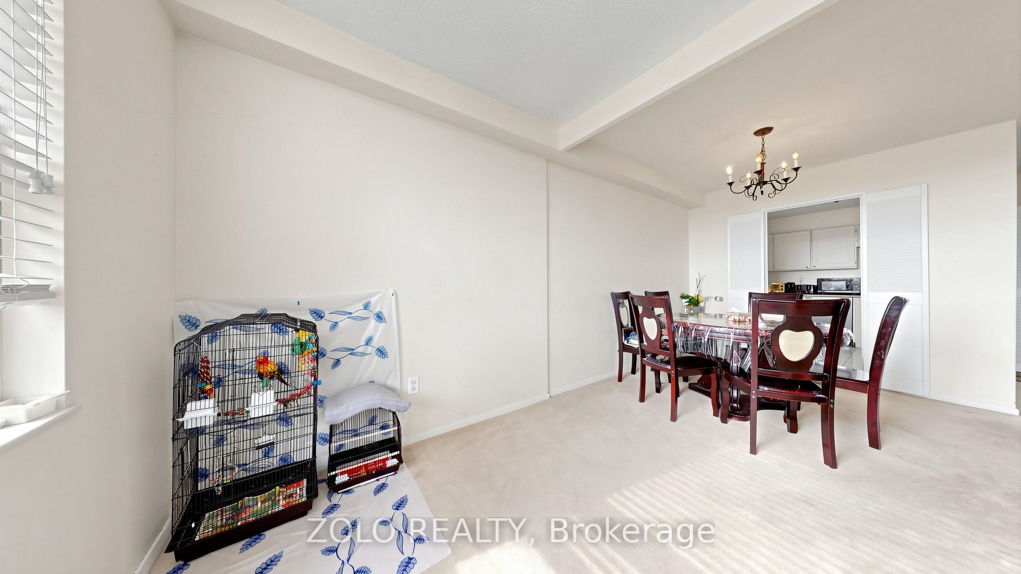20 Edgecliff Golfway 915 Property Photo 13