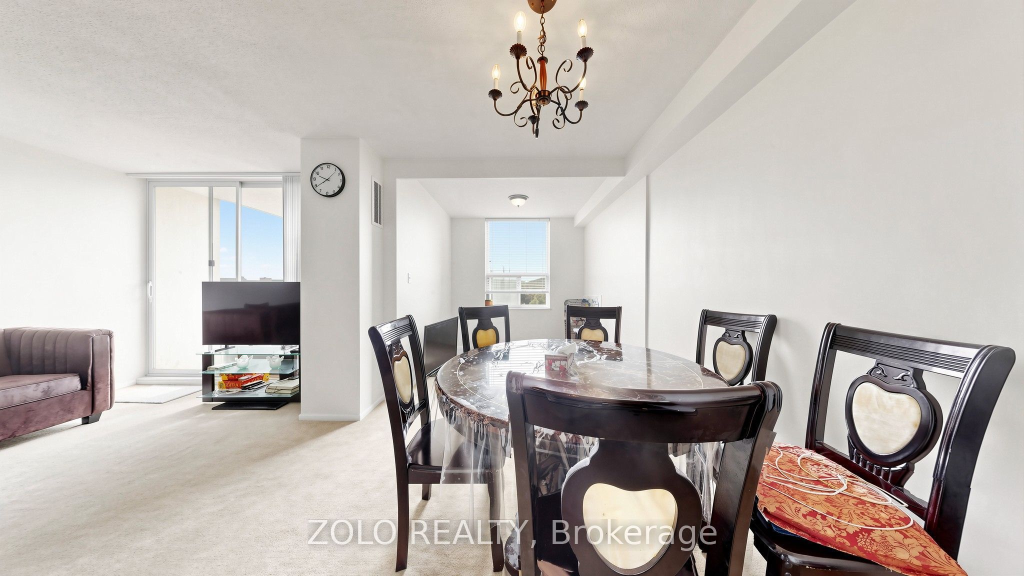 20 Edgecliff Golfway 915 Property Photo 16