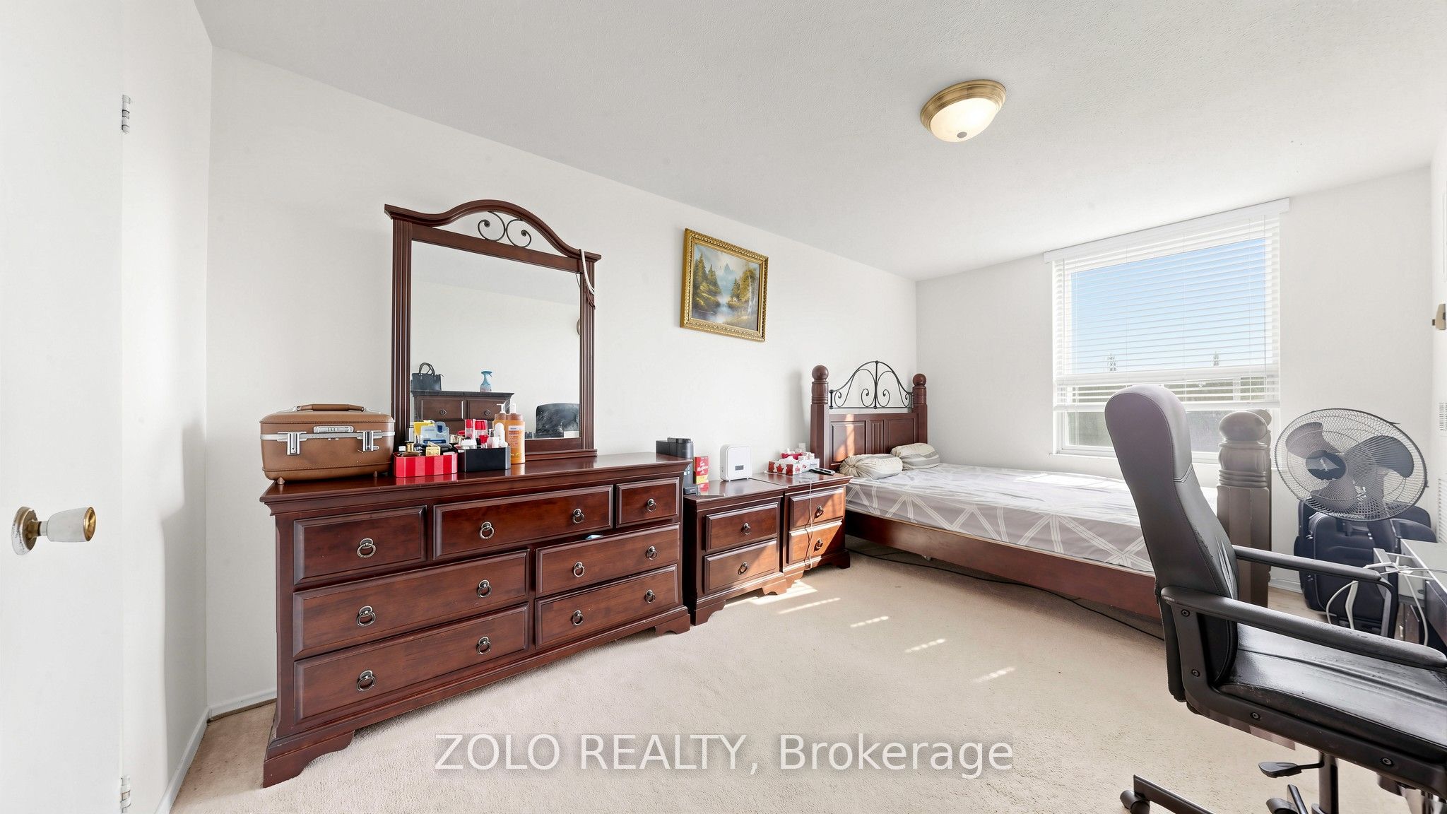 20 Edgecliff Golfway 915 Property Photo 22