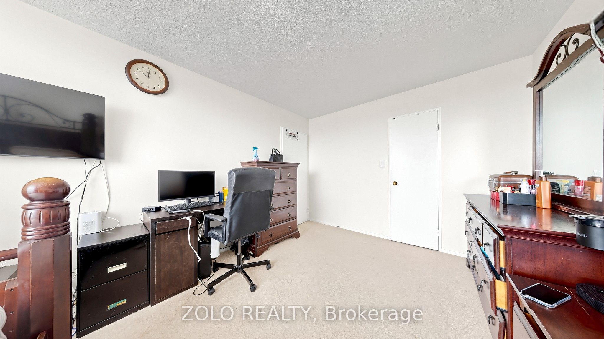 20 Edgecliff Golfway 915 Property Photo 24