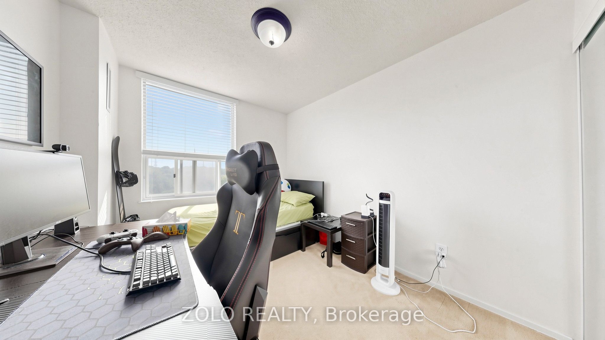 20 Edgecliff Golfway 915 Property Photo 25