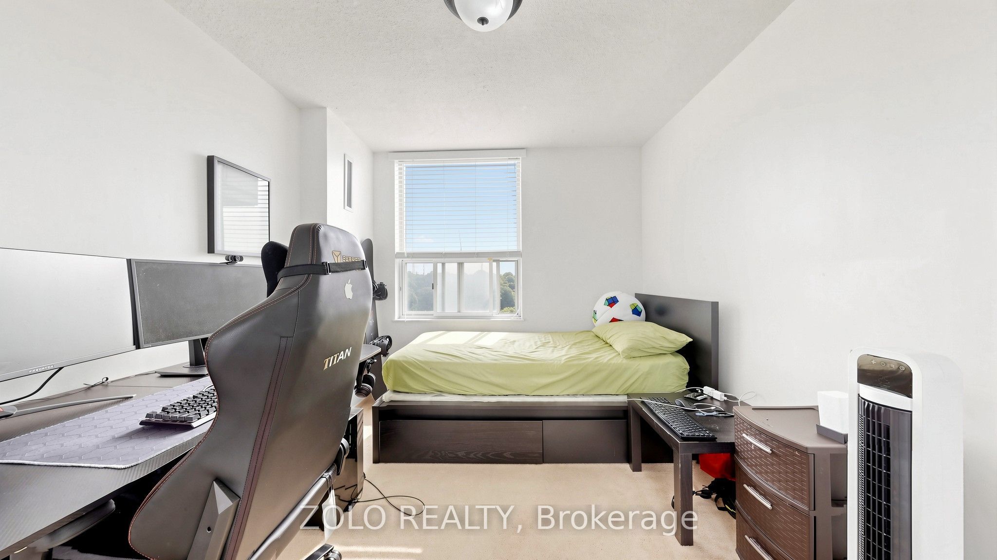 20 Edgecliff Golfway 915 Property Photo 26
