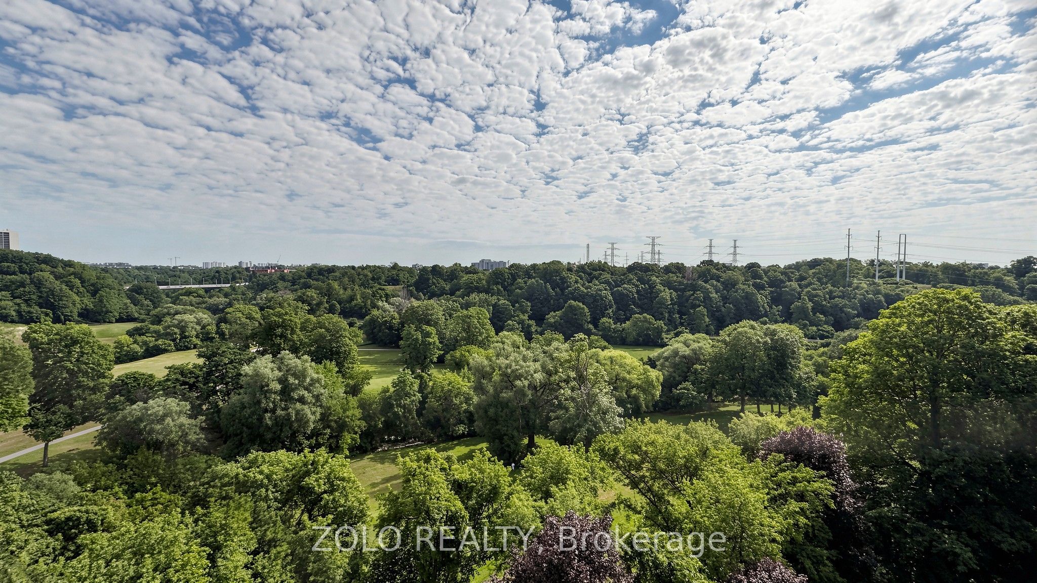 20 Edgecliff Golfway 915 Property Photo 32