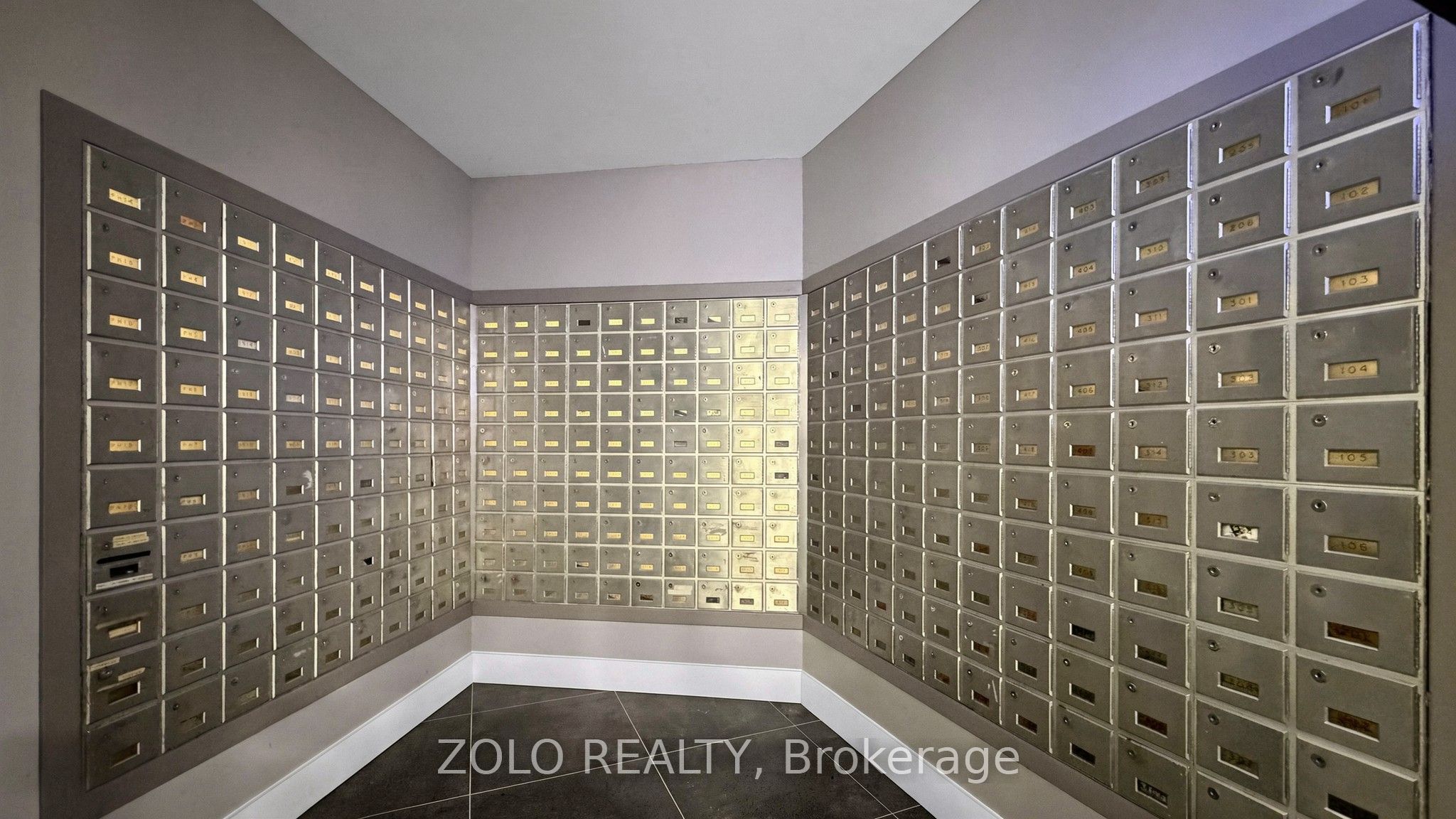 20 Edgecliff Golfway 915 Property Photo 35