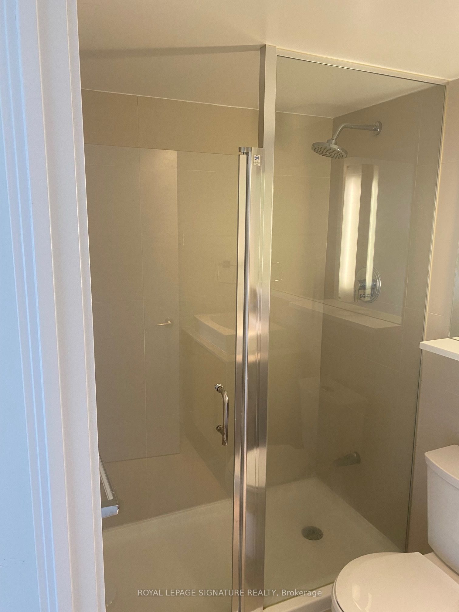 72 Esther Shiner Boulevard 1007 Property Photo 15