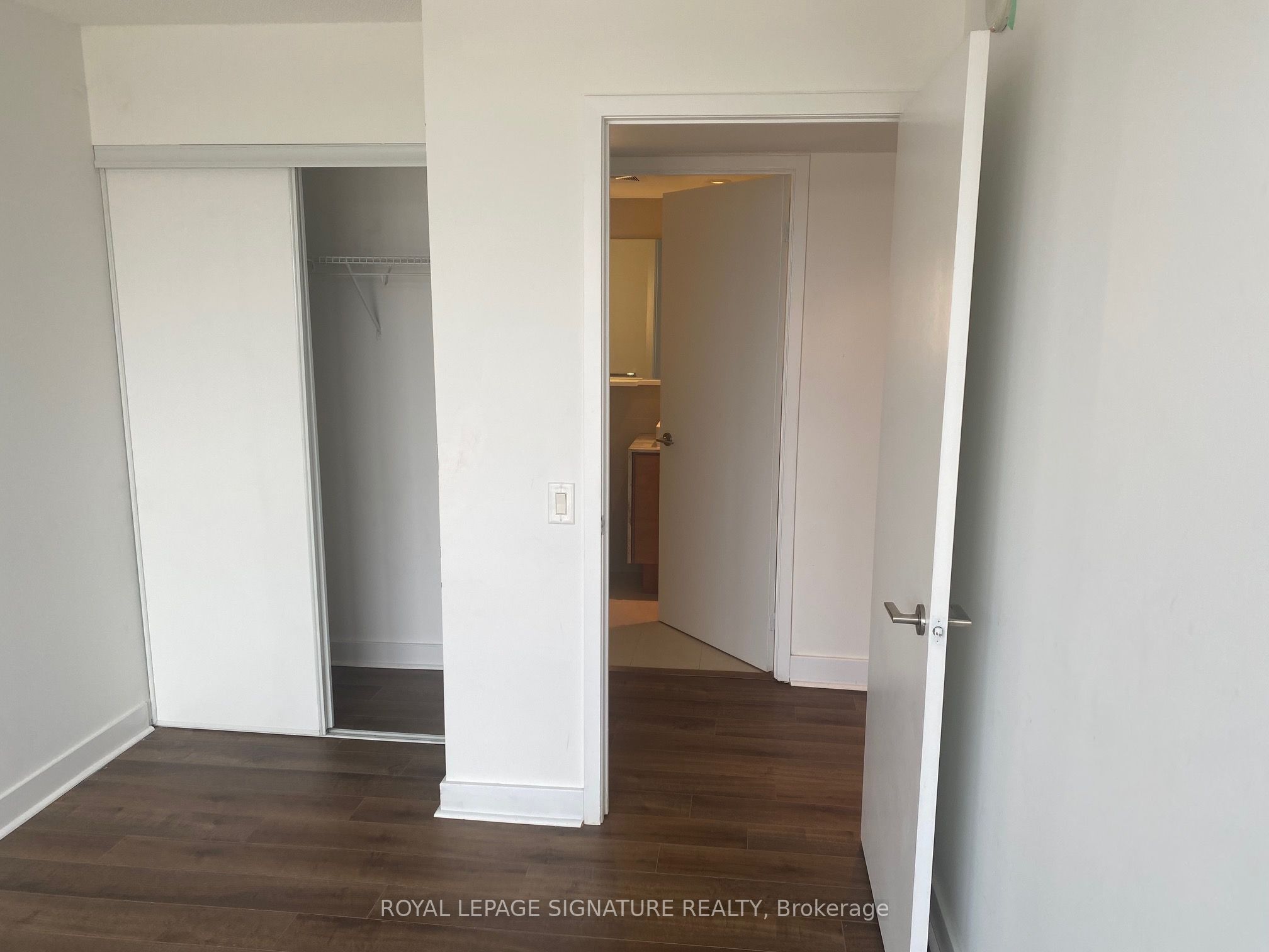 72 Esther Shiner Boulevard 1007 Property Photo 17