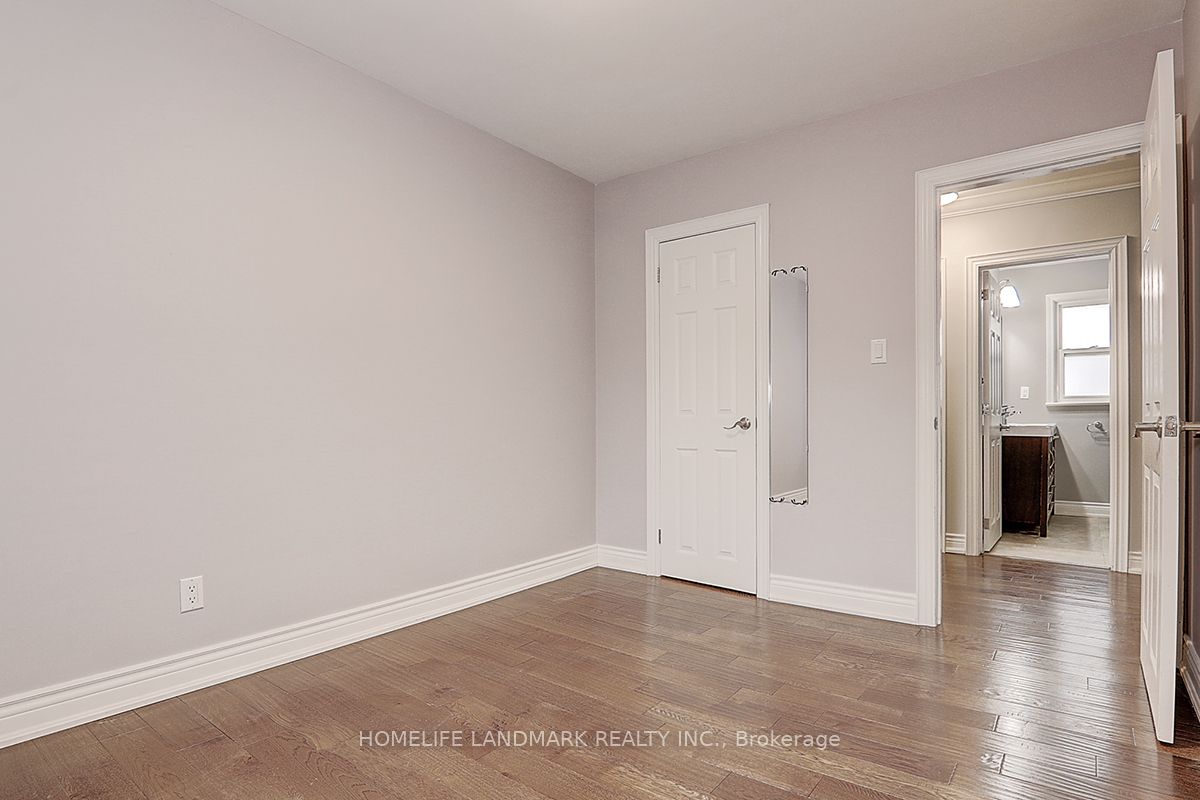 367 Cummer Avenue Property Photo 13
