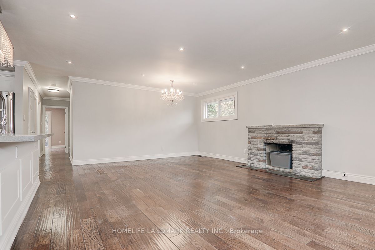 367 Cummer Avenue Property Photo 26