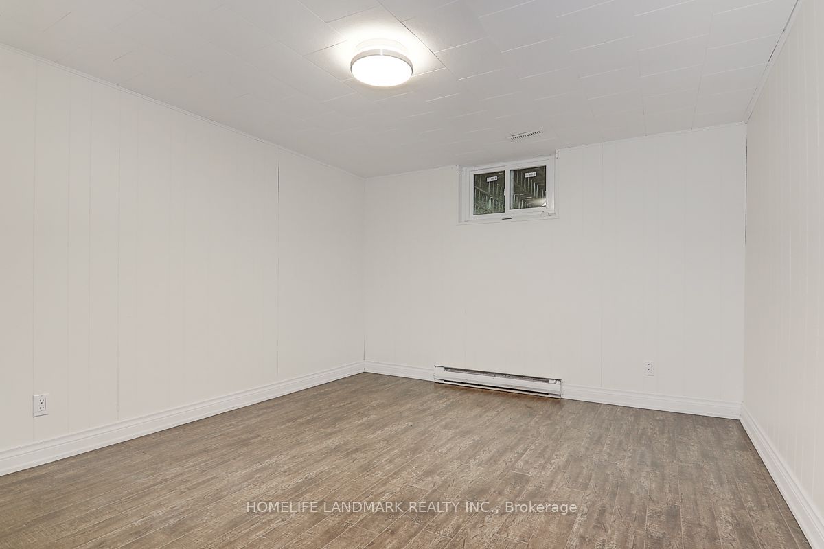 367 Cummer Avenue Property Photo 32