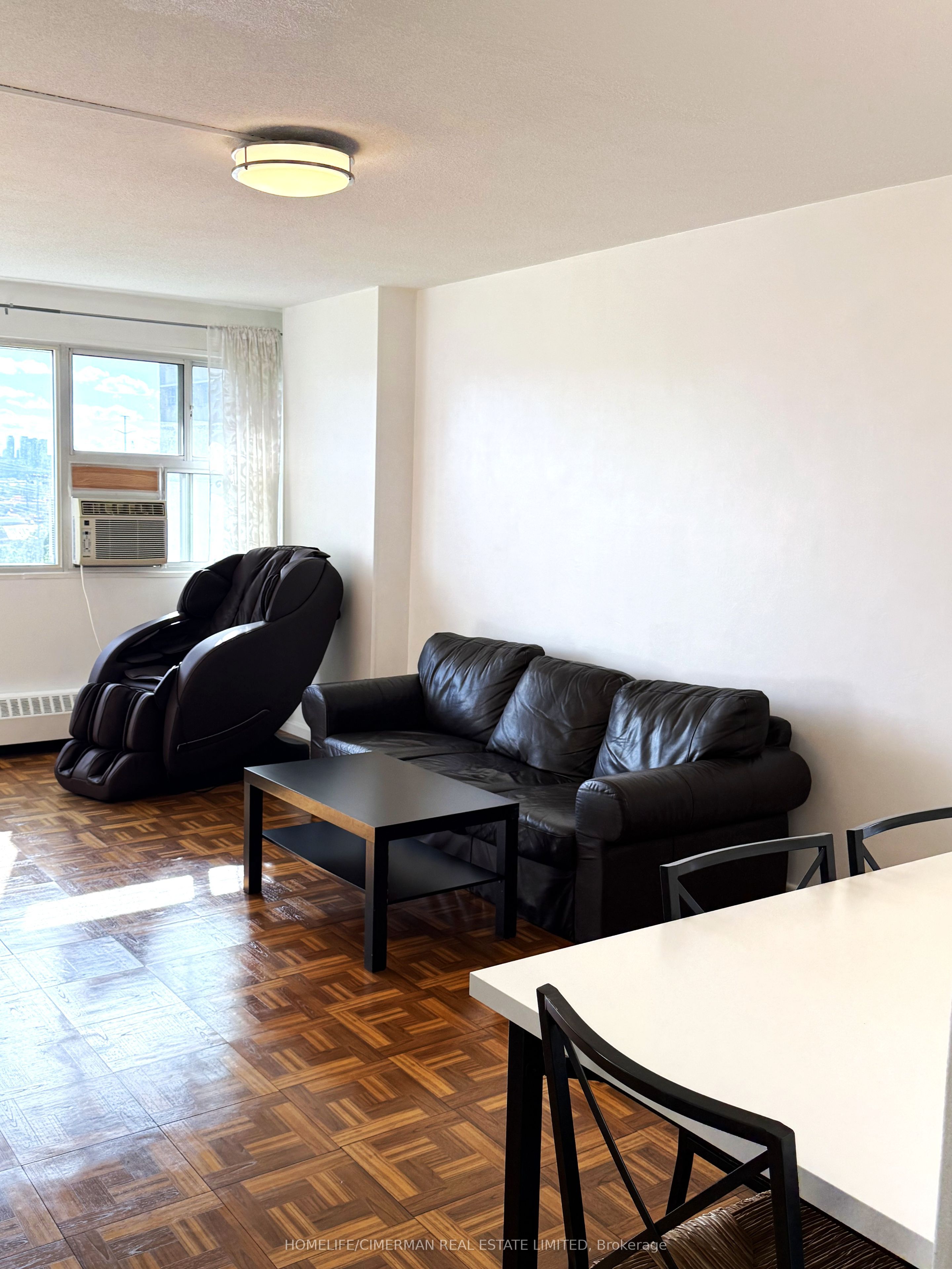 725 Don Mills Road 906 Property Photo 5