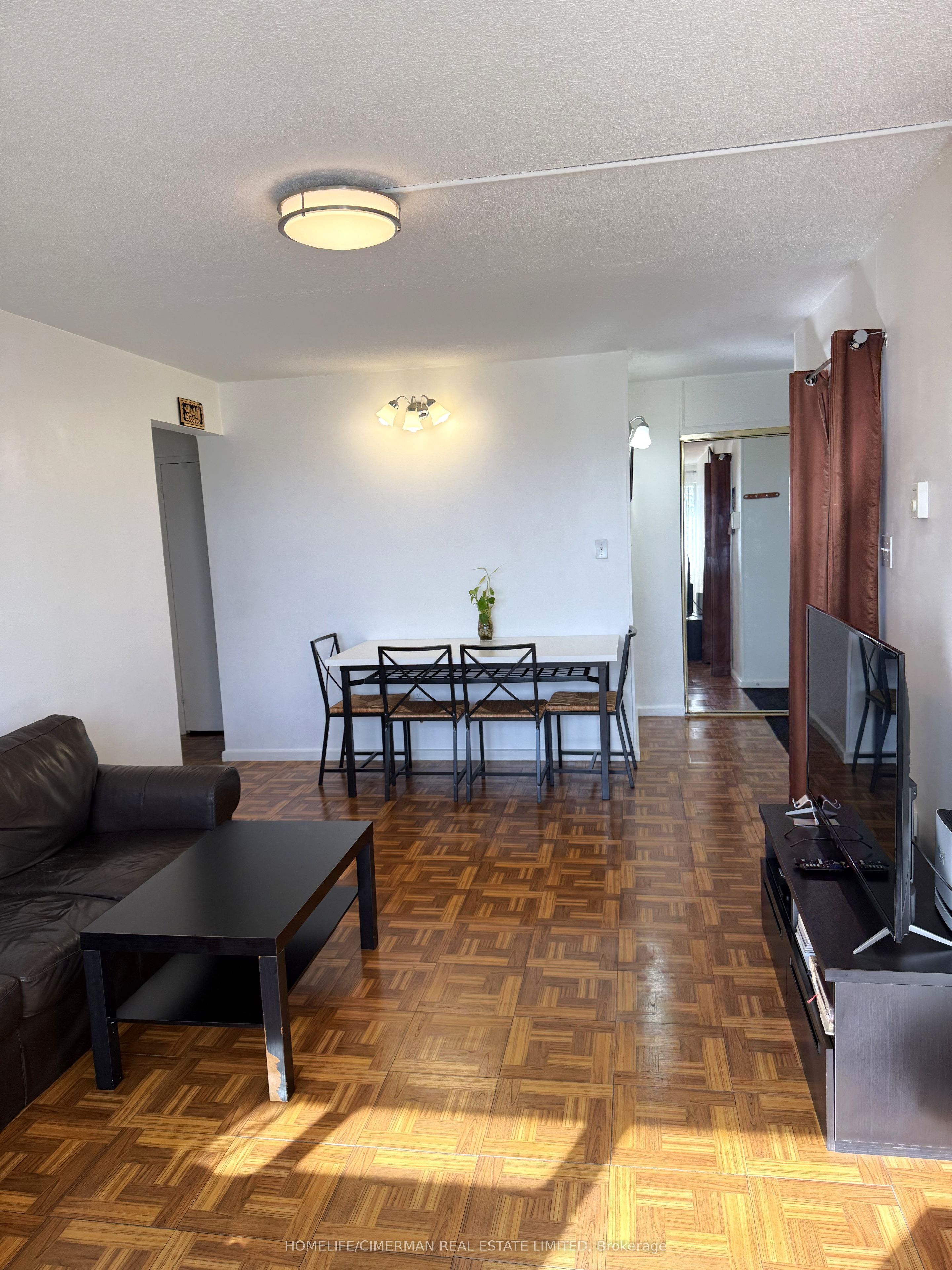 725 Don Mills Road 906 Property Photo 6