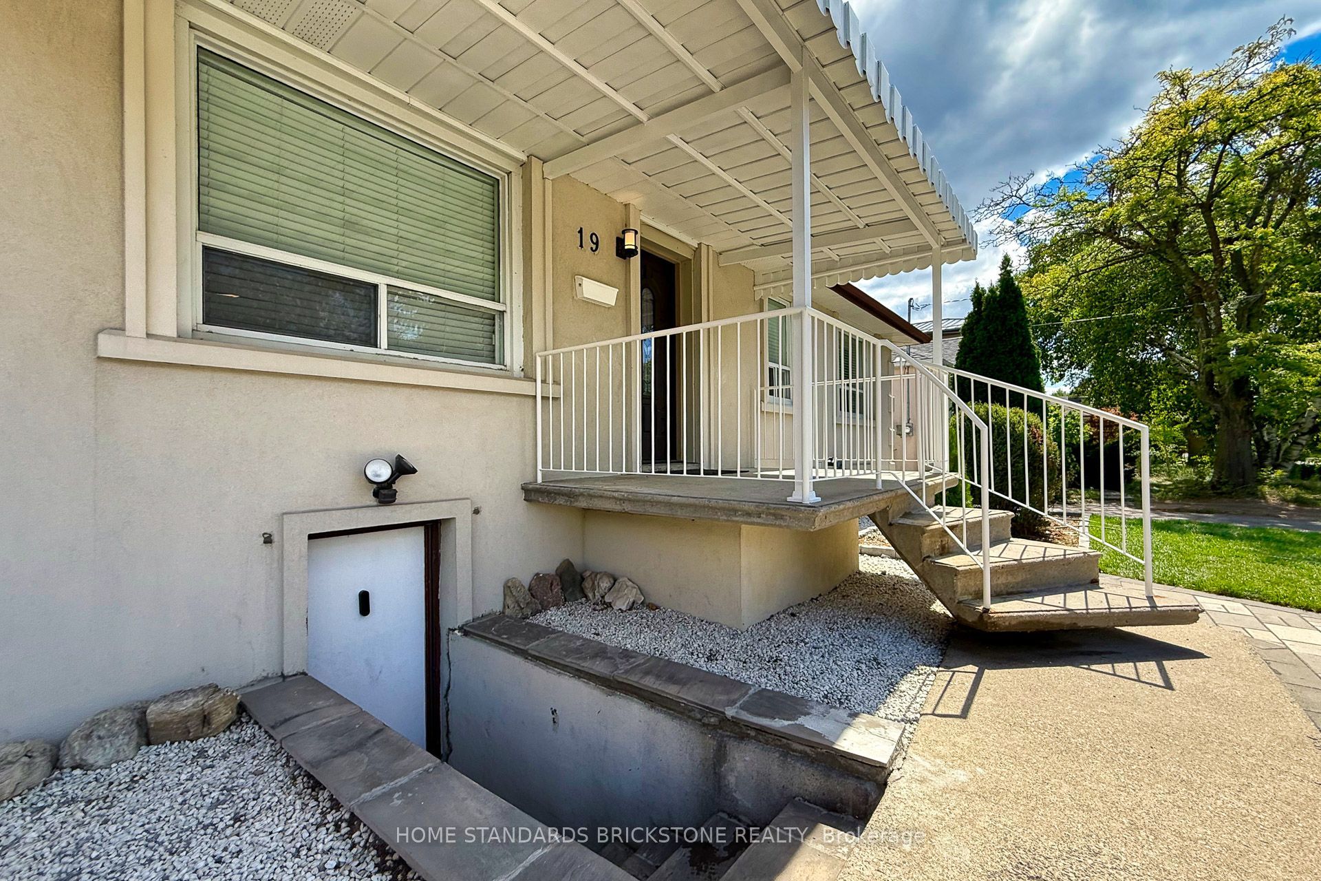 19 Granite Street Property Photo 8