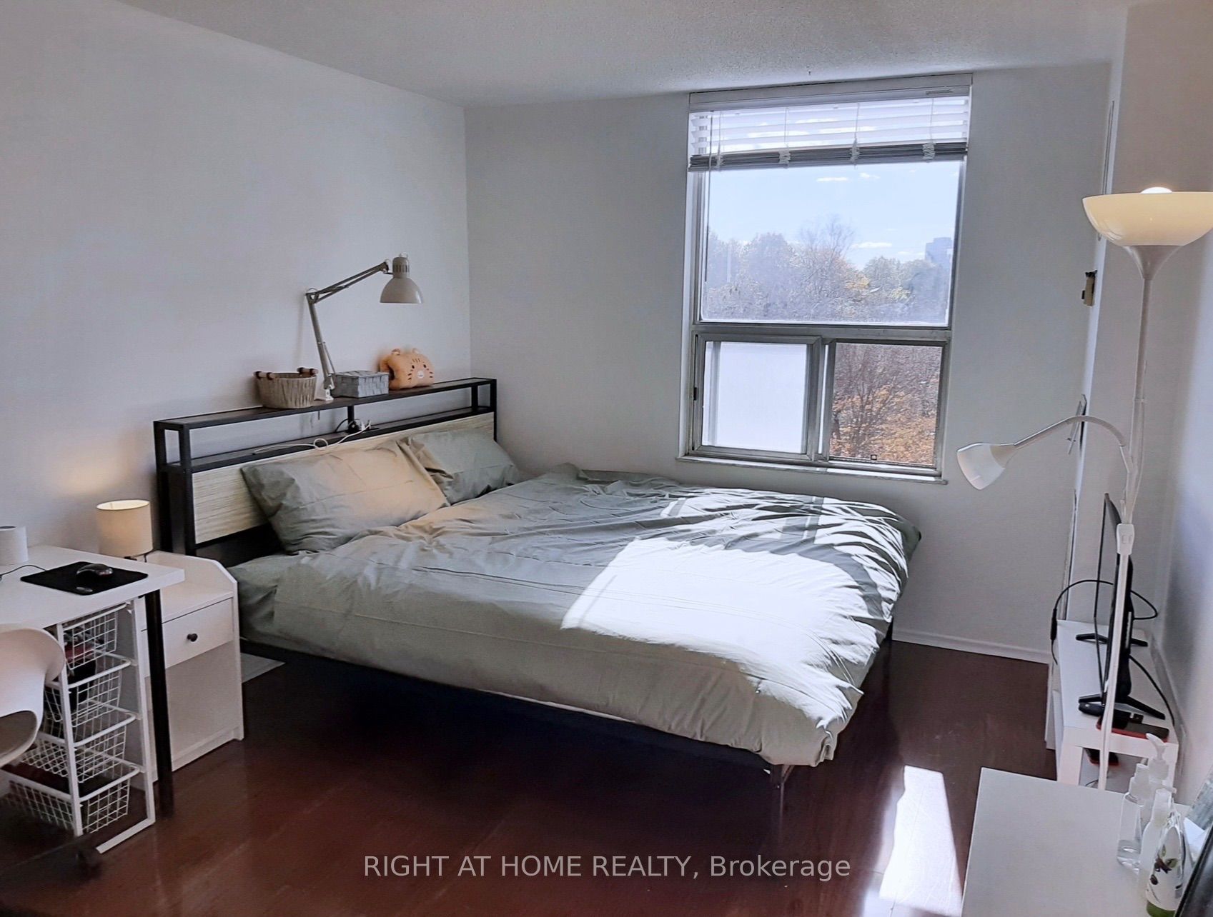 20 Edgecliff Golfway 1008 Property Photo 1