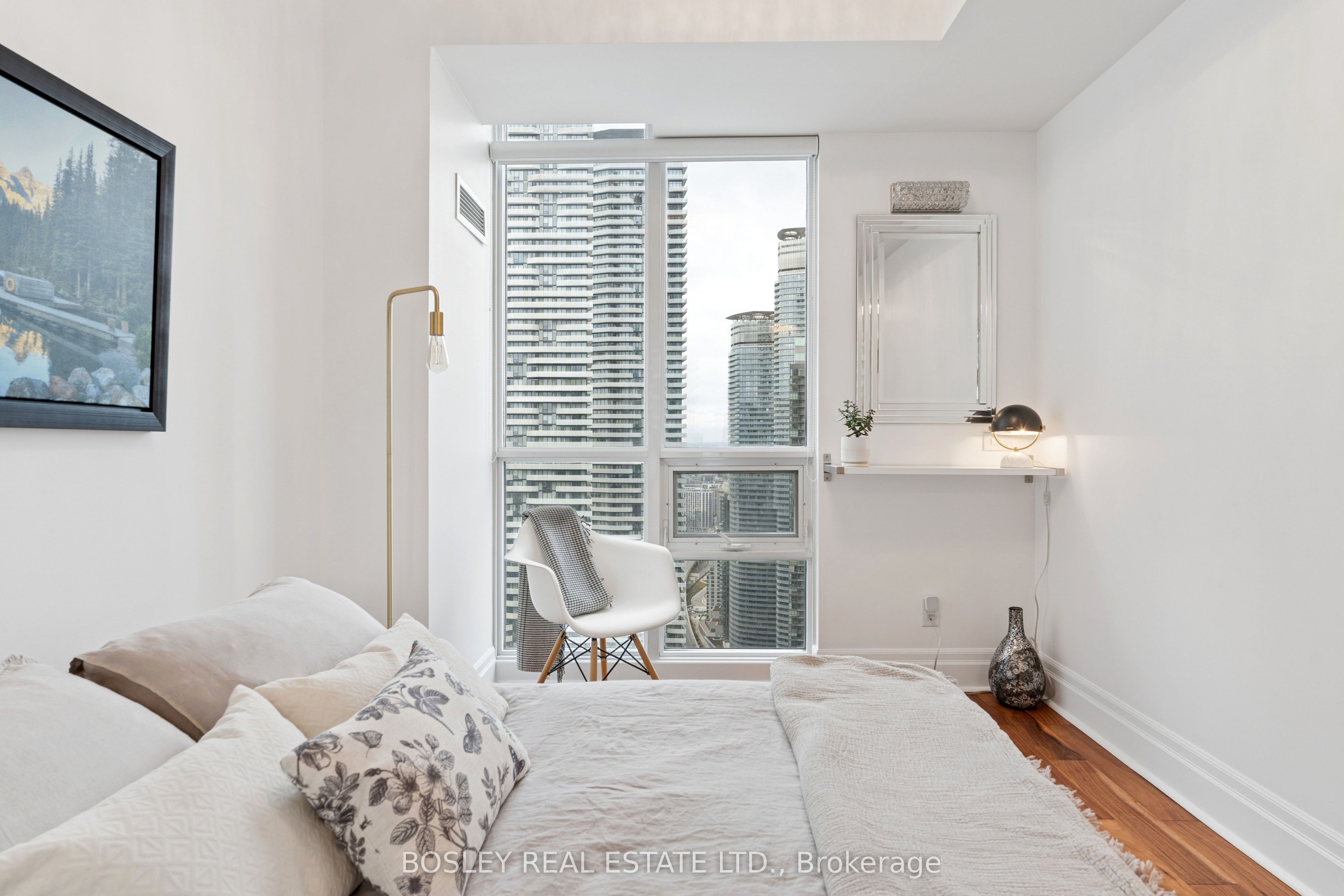 16 Harbour Street 4501 Property Photo 16
