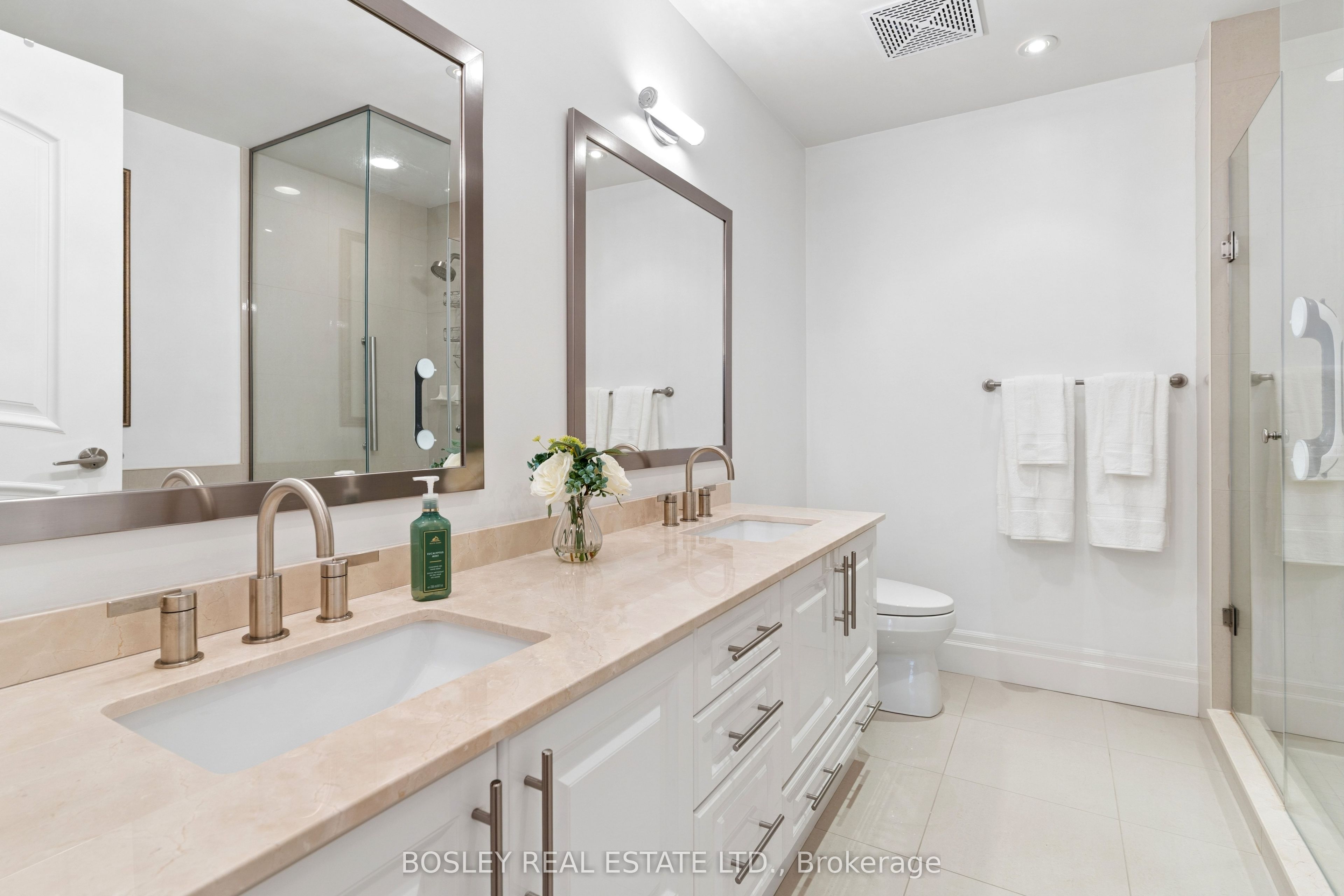 16 Harbour Street 4501 Property Photo 20