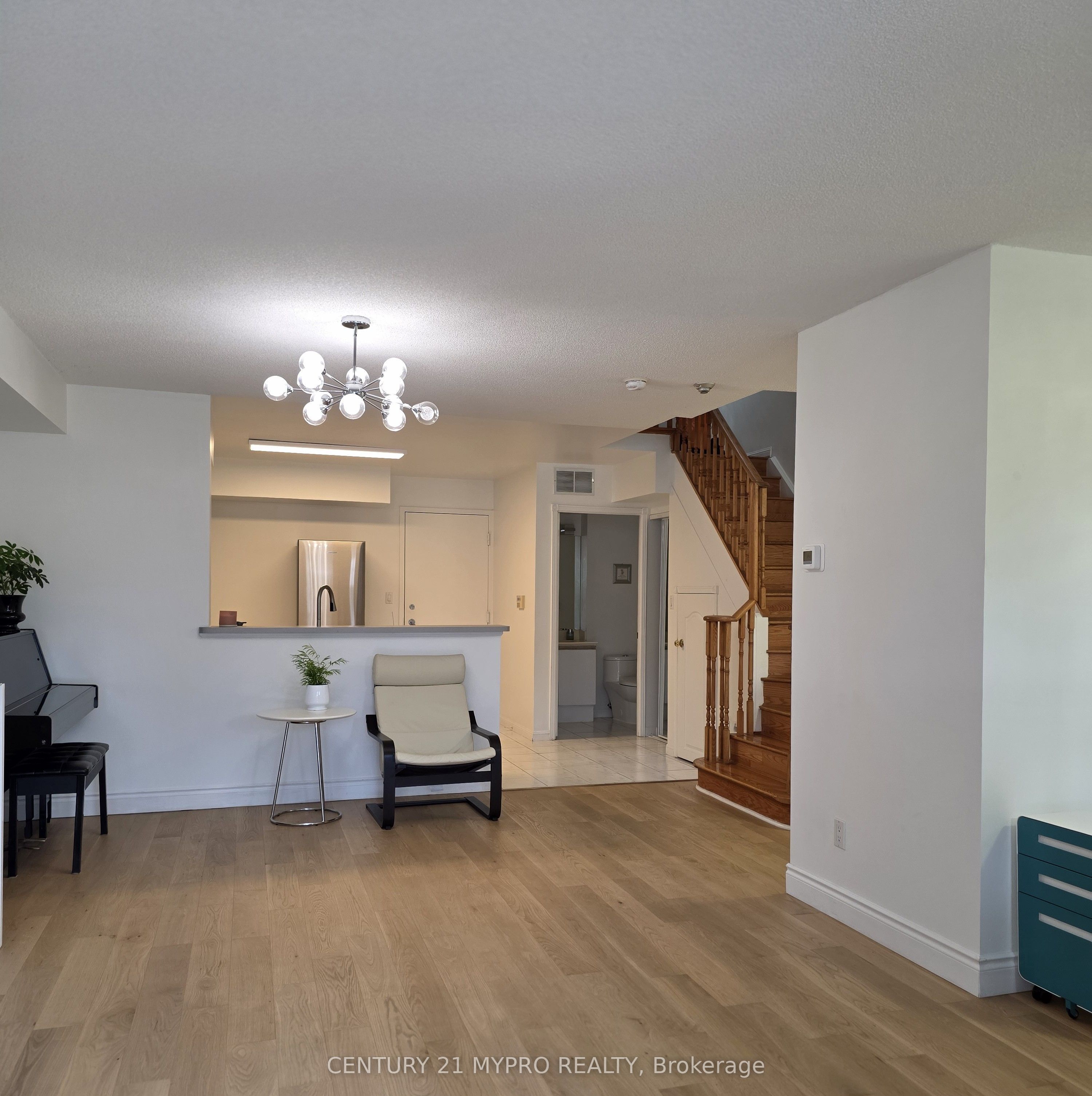 221 Grandview Way Property Photo 8