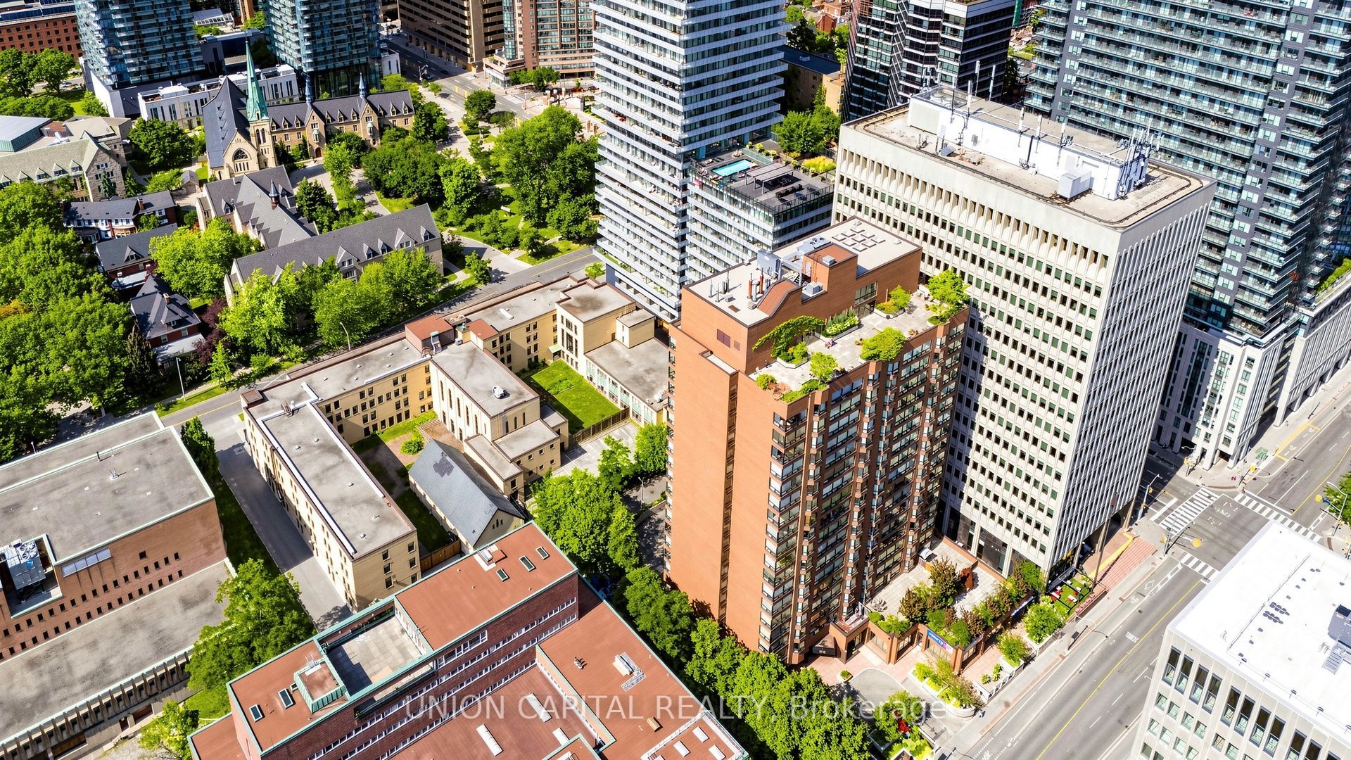 62 Wellesley Street W 1405 Property Photo 3