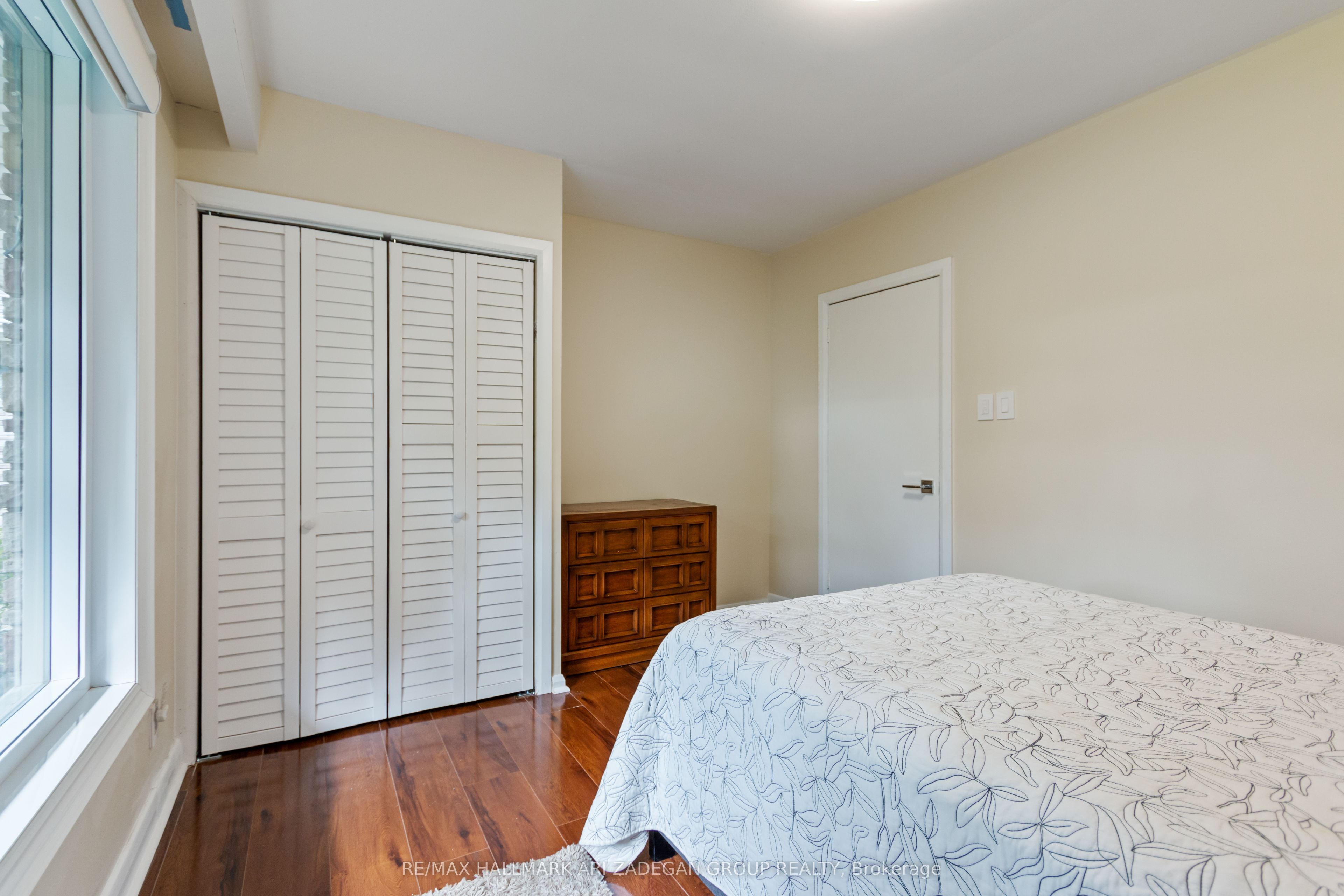 195 Burbank Drive Property Photo 12