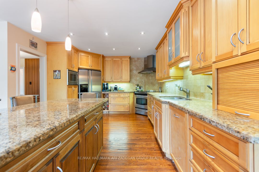 195 Burbank Drive Property Photo 29