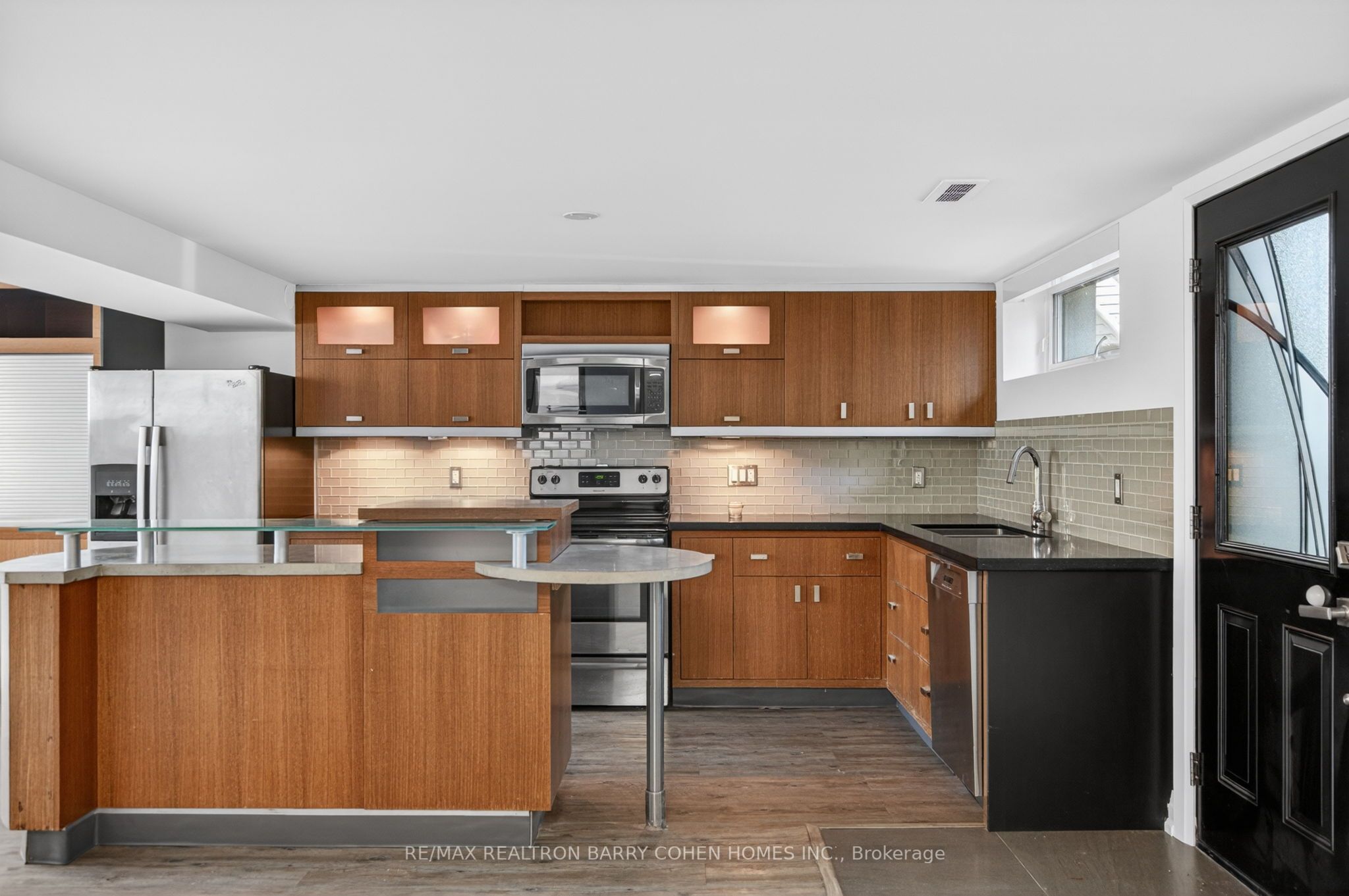 16 Chipping Road Property Photo 35