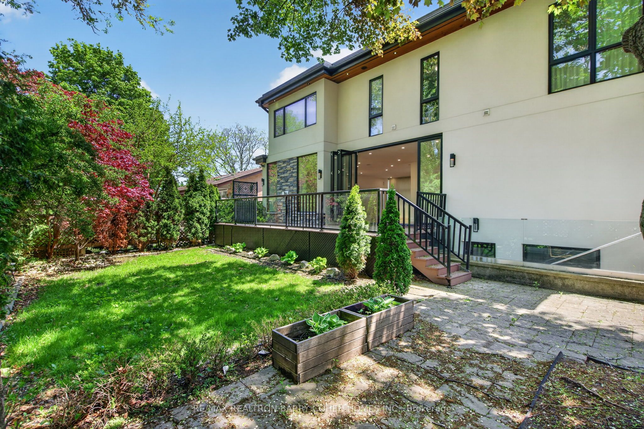 16 Chipping Road Property Photo 41