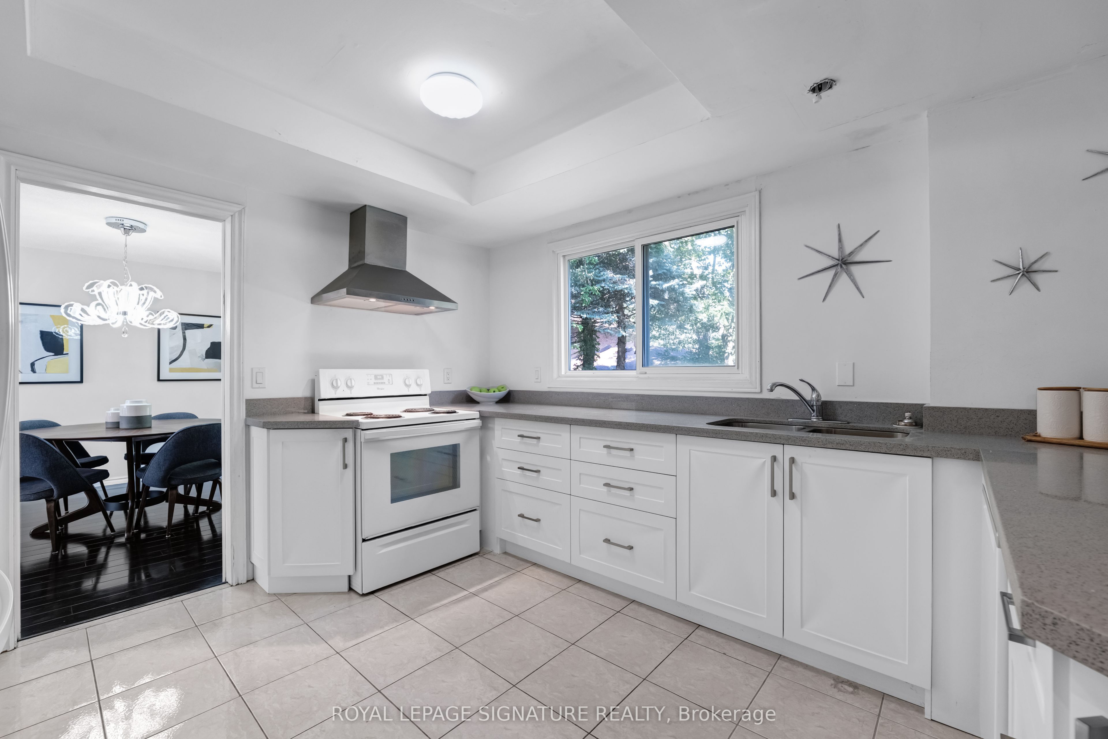 3161 Bayview Avenue Property Photo 10
