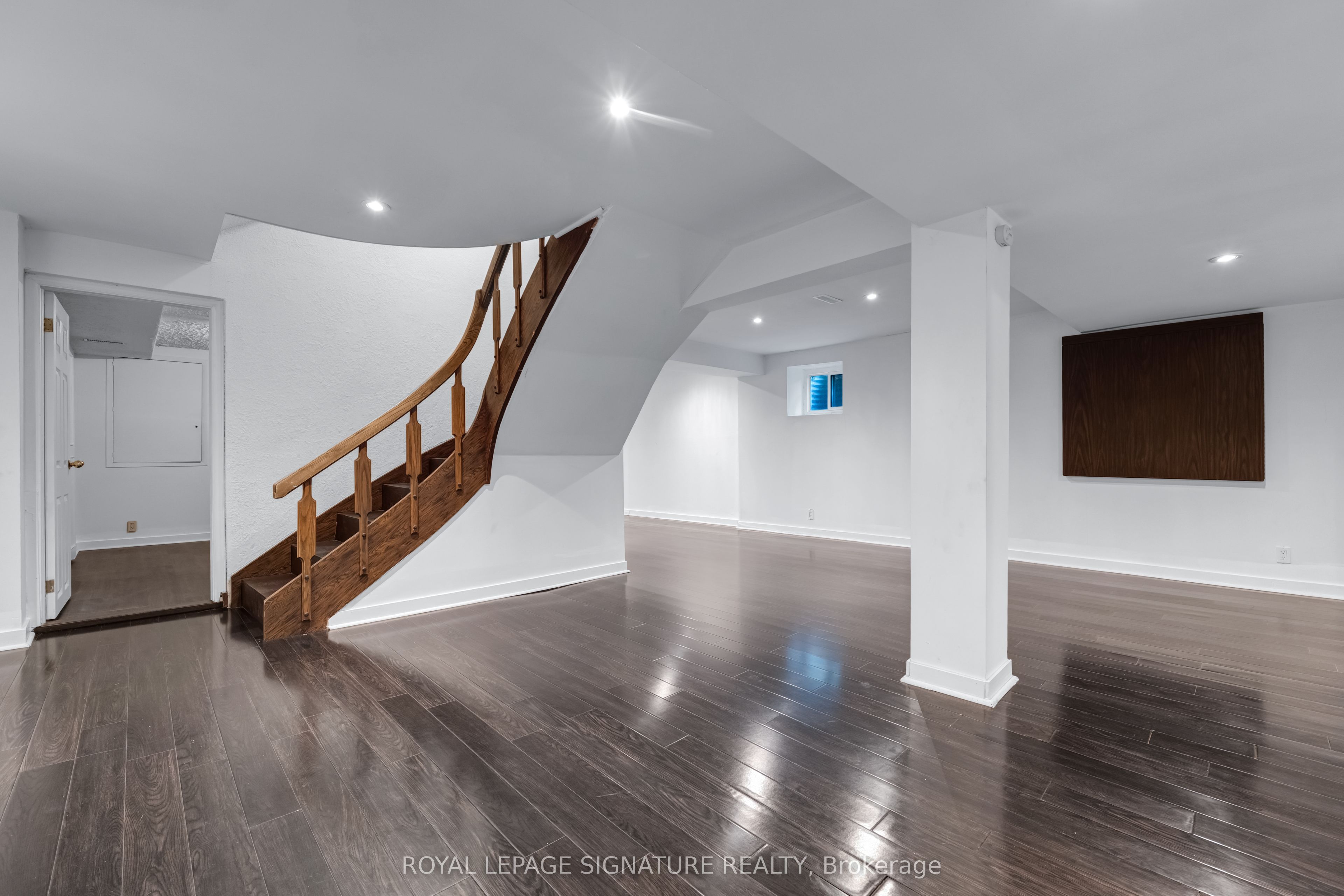 3161 Bayview Avenue Property Photo 23