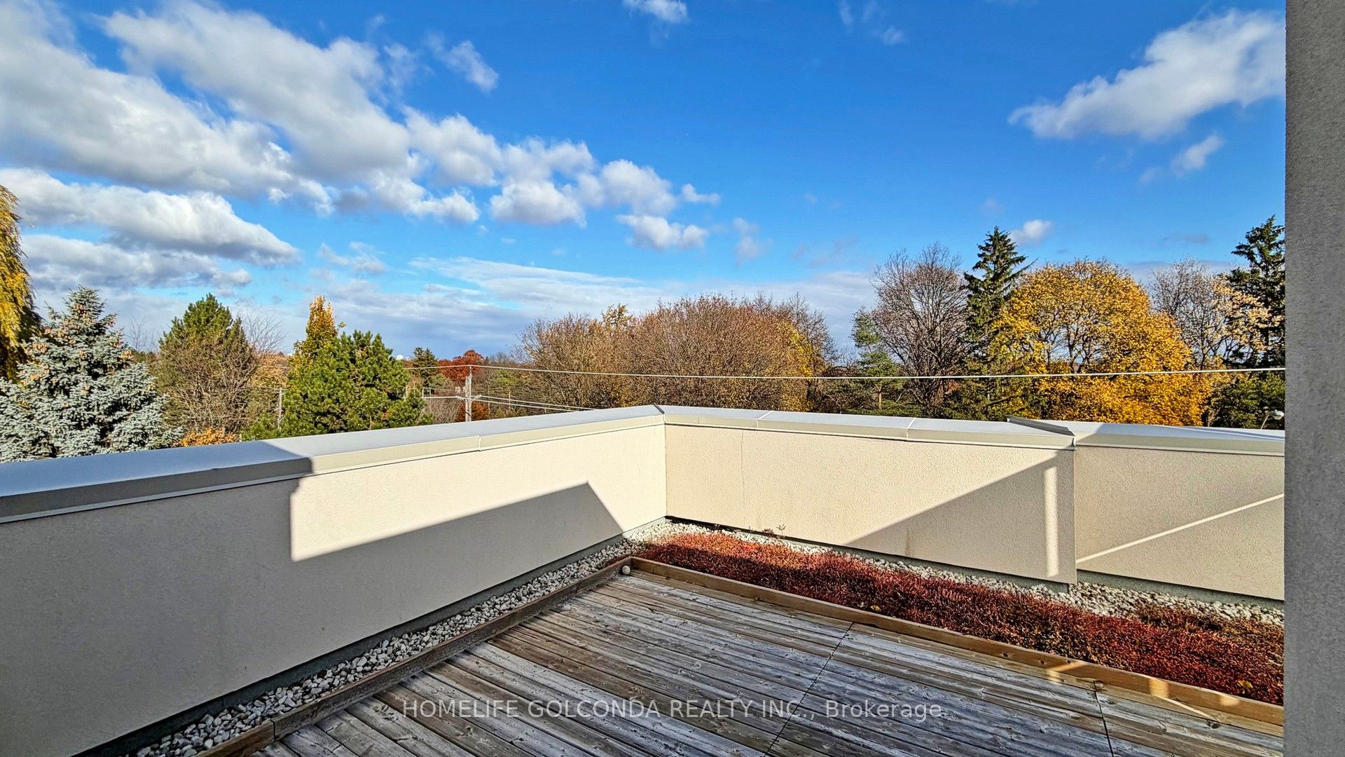 2466b Bayview Avenue Property Photo 45
