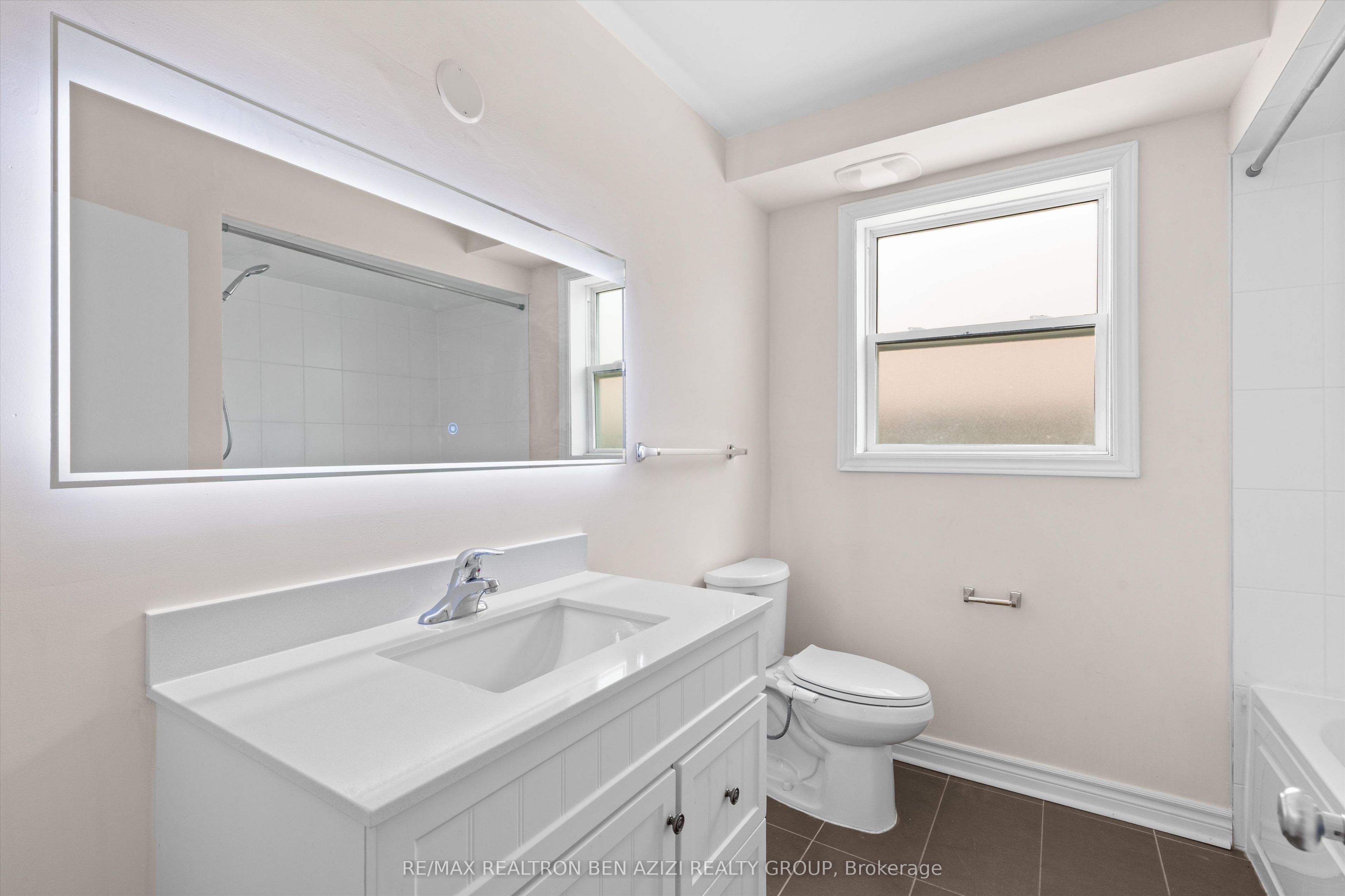 304 Roselawn Avenue Property Photo 15