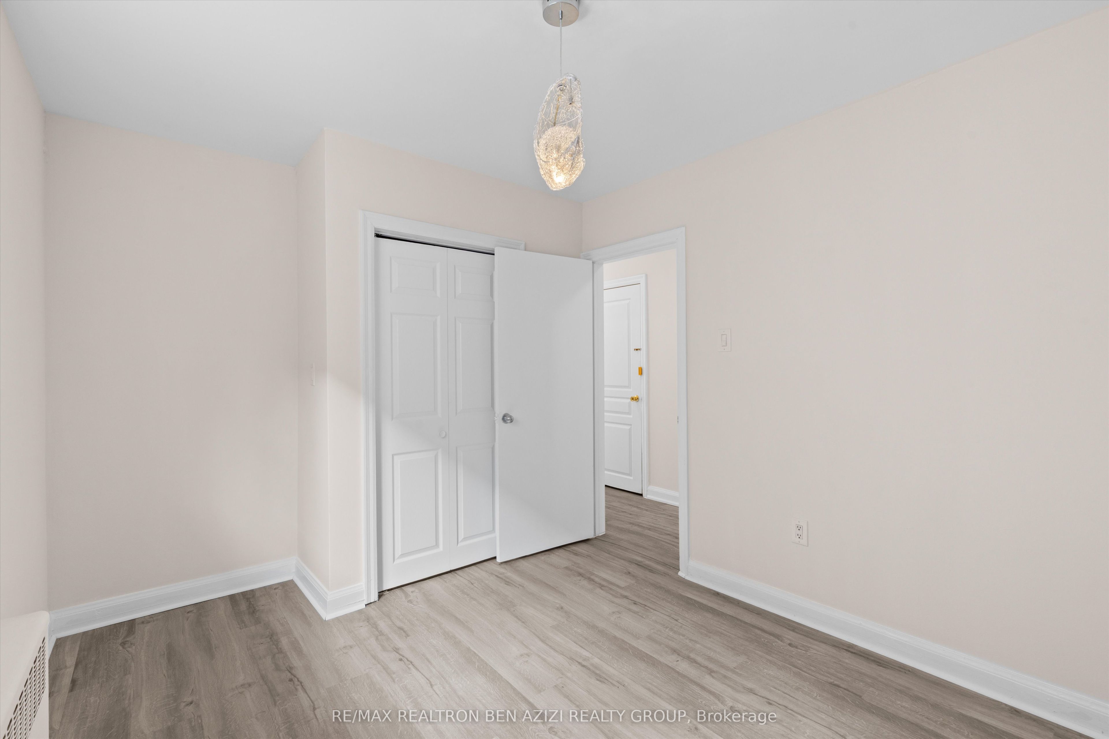 304 Roselawn Avenue Property Photo 17