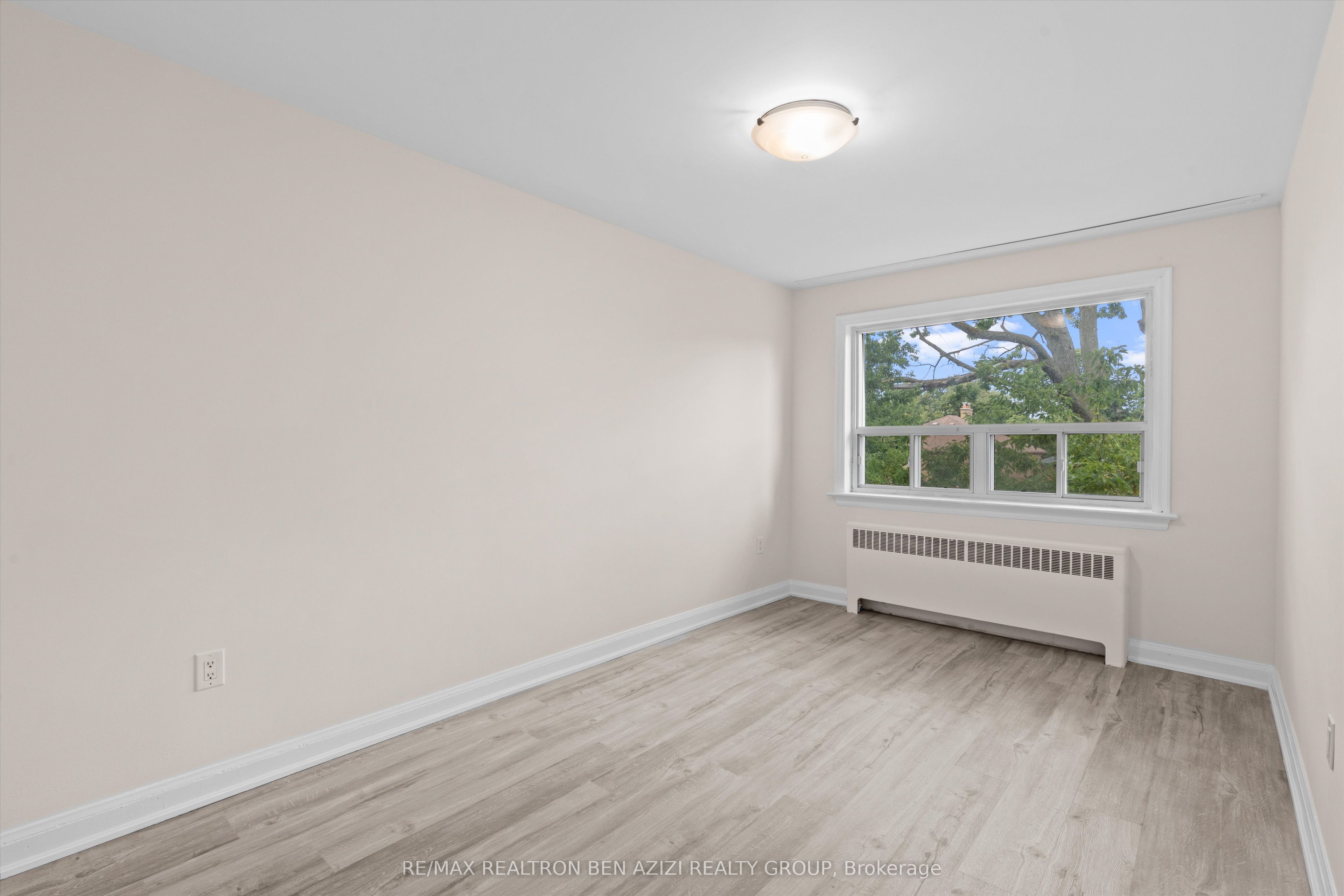 304 Roselawn Avenue Property Photo 19