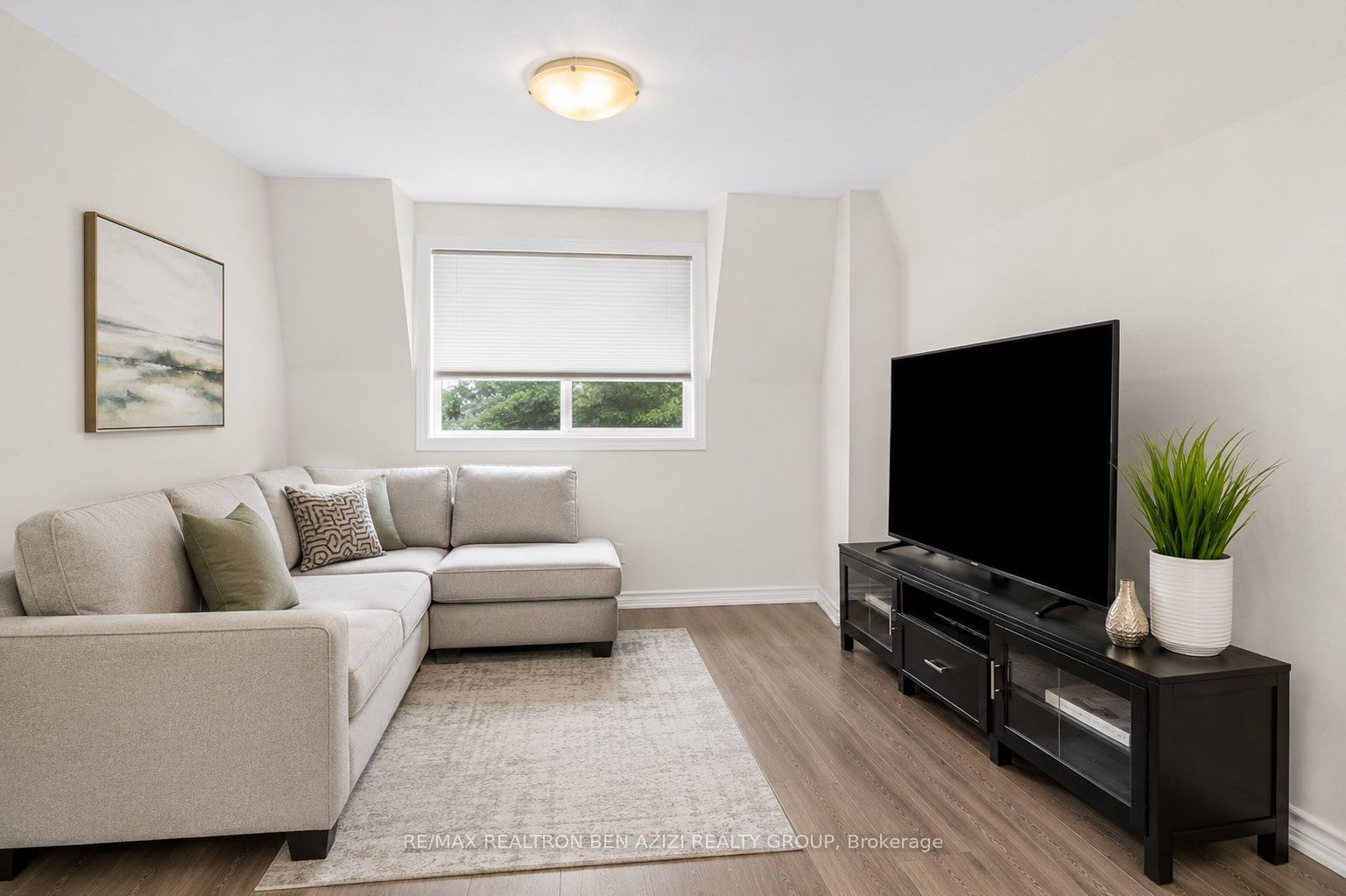 304 Roselawn Avenue Property Photo 22